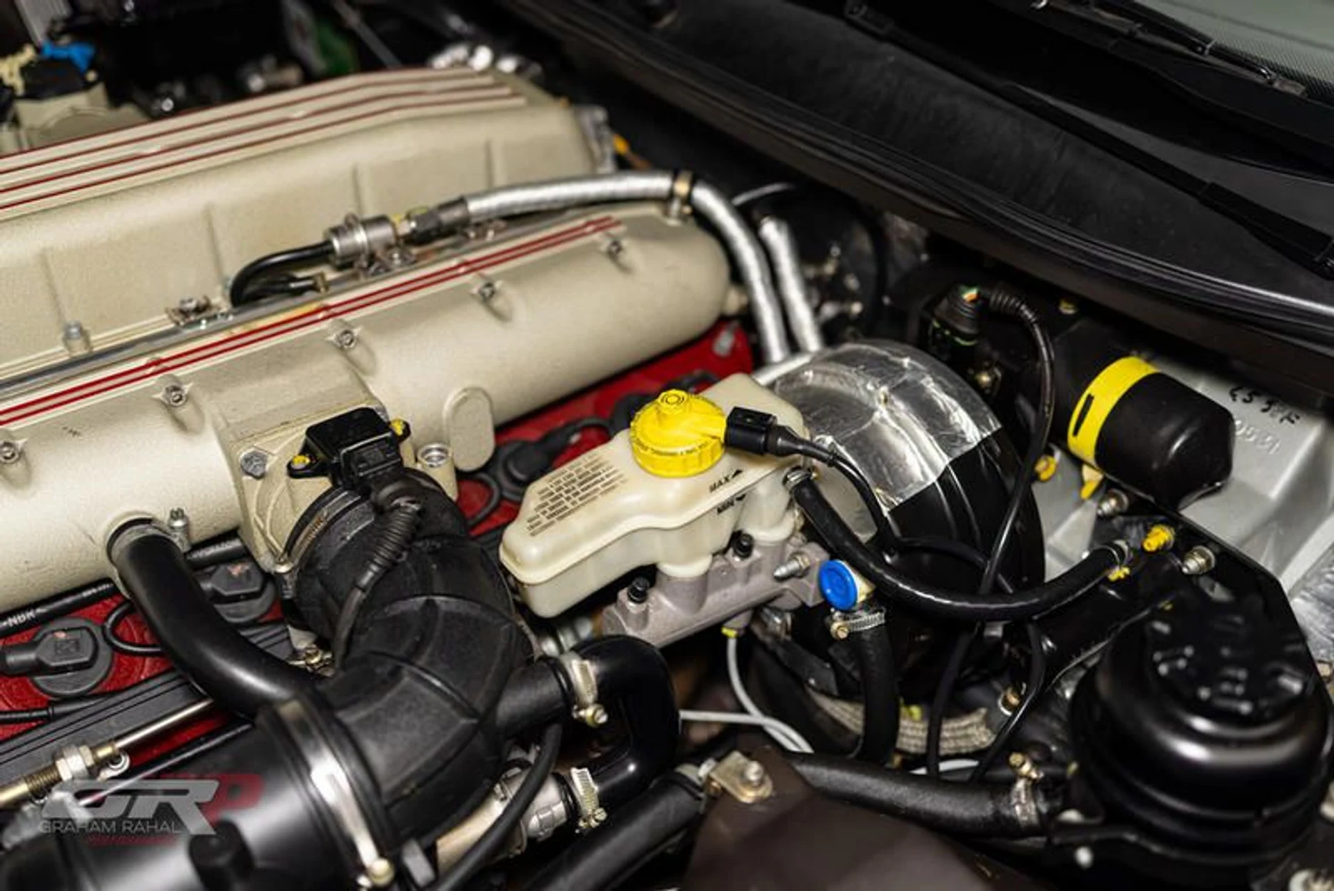 mph063_3422893112_C04_B38_B5_AC_9_B_45_F8_895_F_140311275312_17d1a4e79b