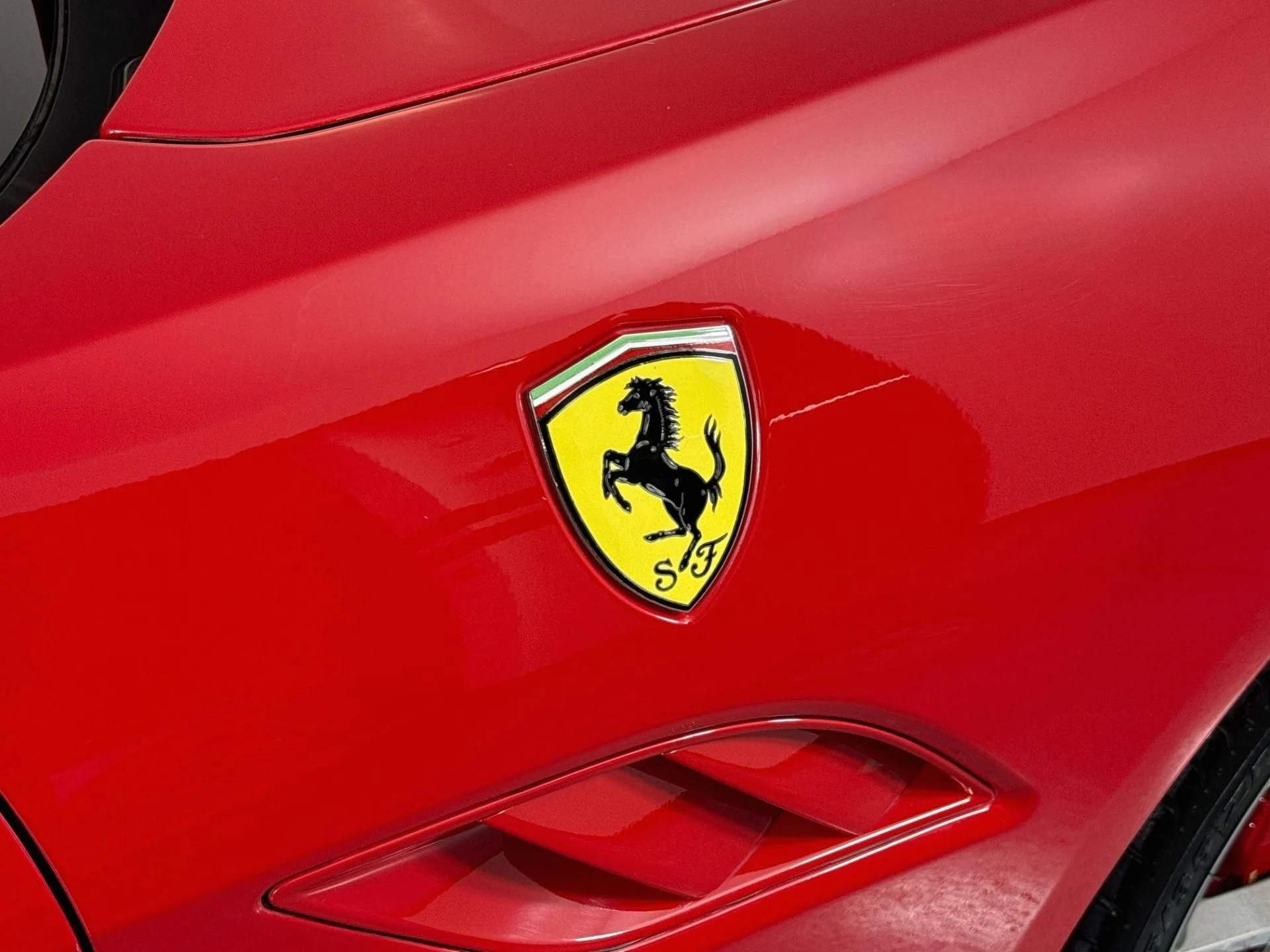 mph063_3433033267_Used_2010_Ferrari_California_1790360506_4a566455dd