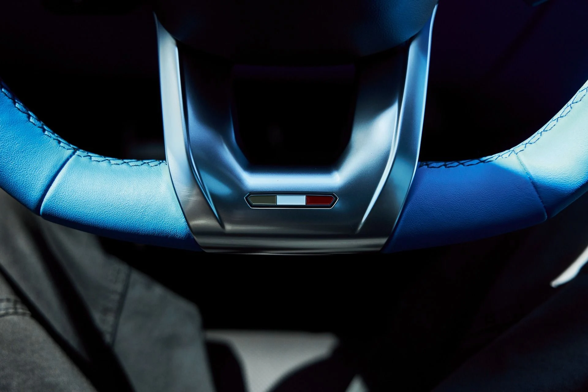 mph063_3442865494_Used_2024_Lamborghini_Urus_S_1775866792_76b0ed24dc