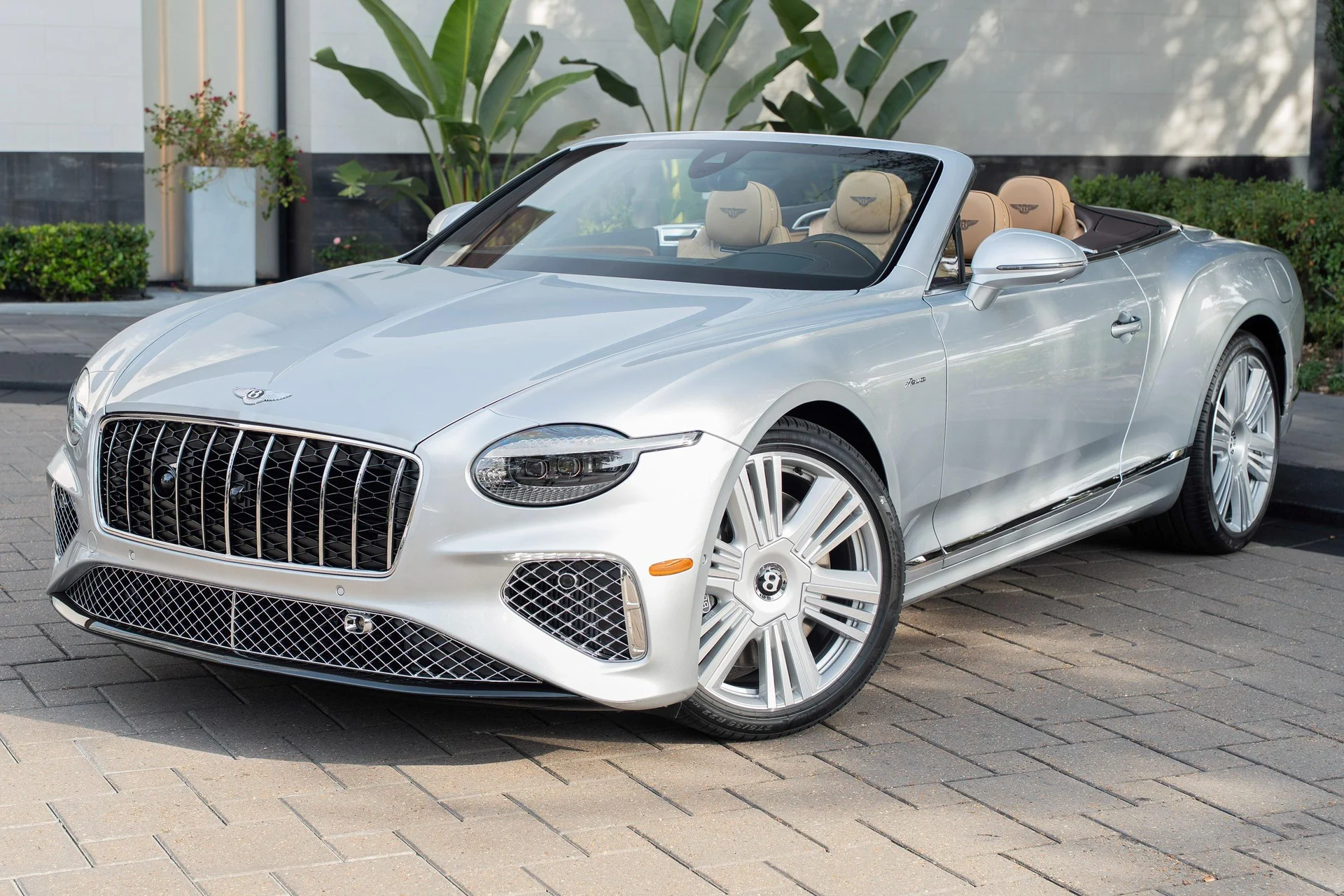 mph063_3458338924_477619926_69423fec6f06135f3b57da00_0e944b36b2