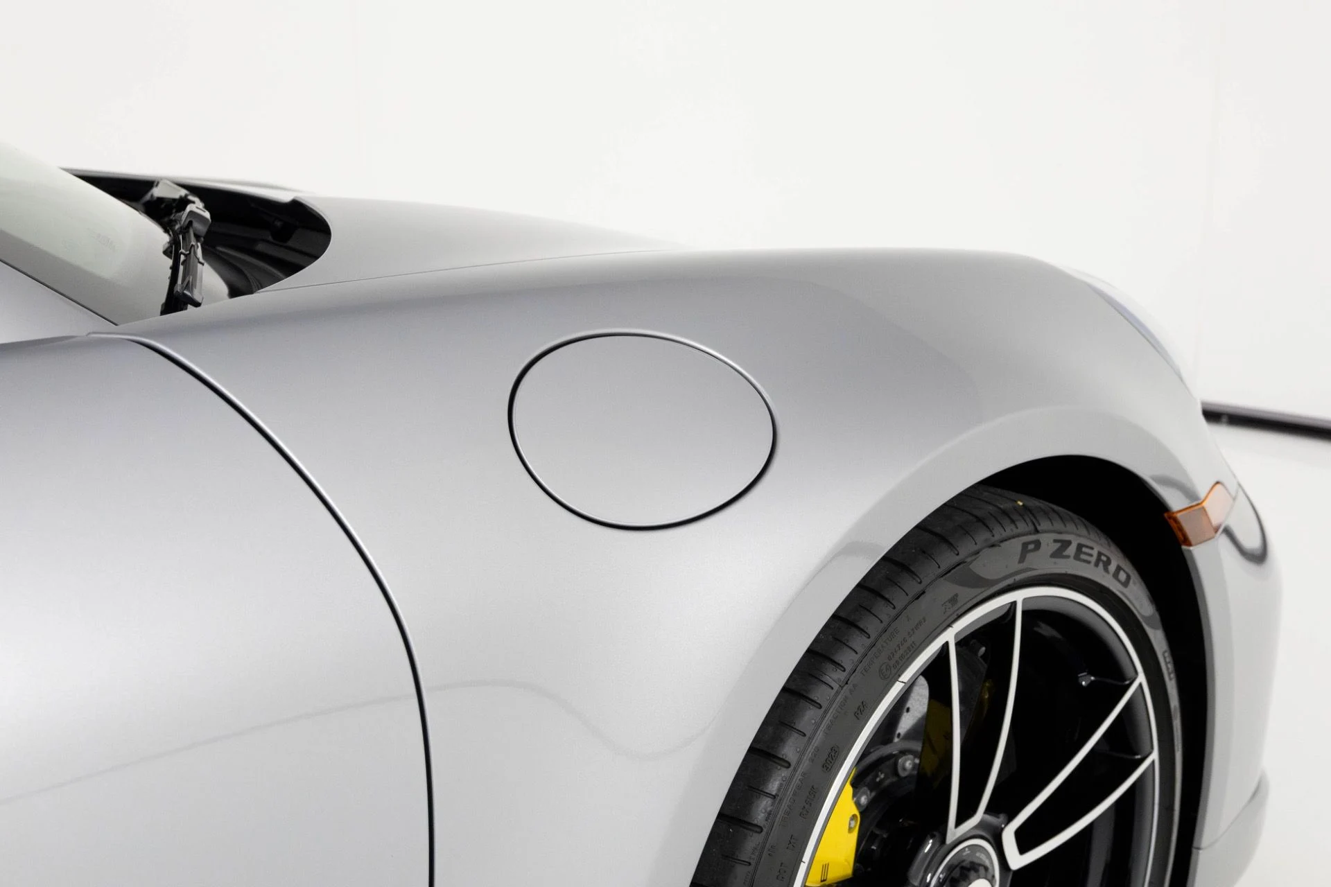 mph063_3462850496_Used_2022_Porsche_911_Turbo_S_1764184631_701dc75207