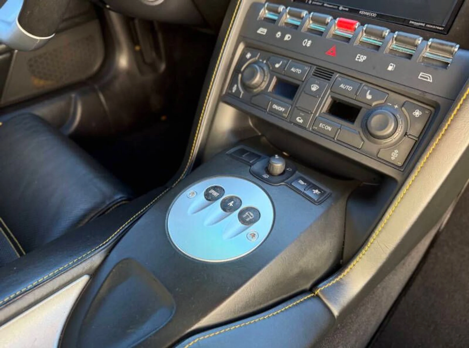 mph063_3503031383_2008_lamborghini_gallardo_base_awd_2dr_coupe_90d0c7f3f2