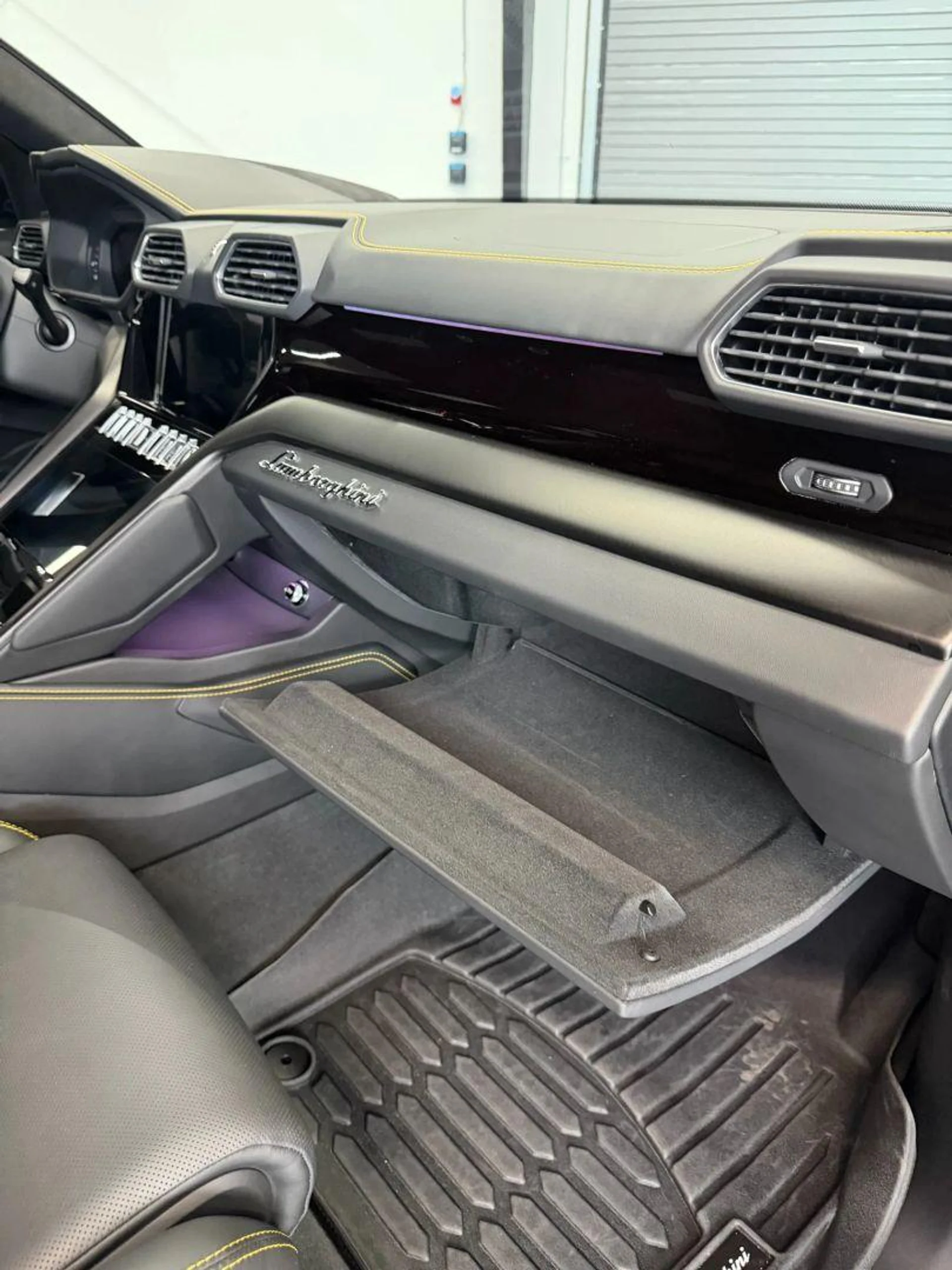 mph063_3613086804_Used_2022_Lamborghini_Urus_Sport_Utility_4_D_1784762948_5f046ee666