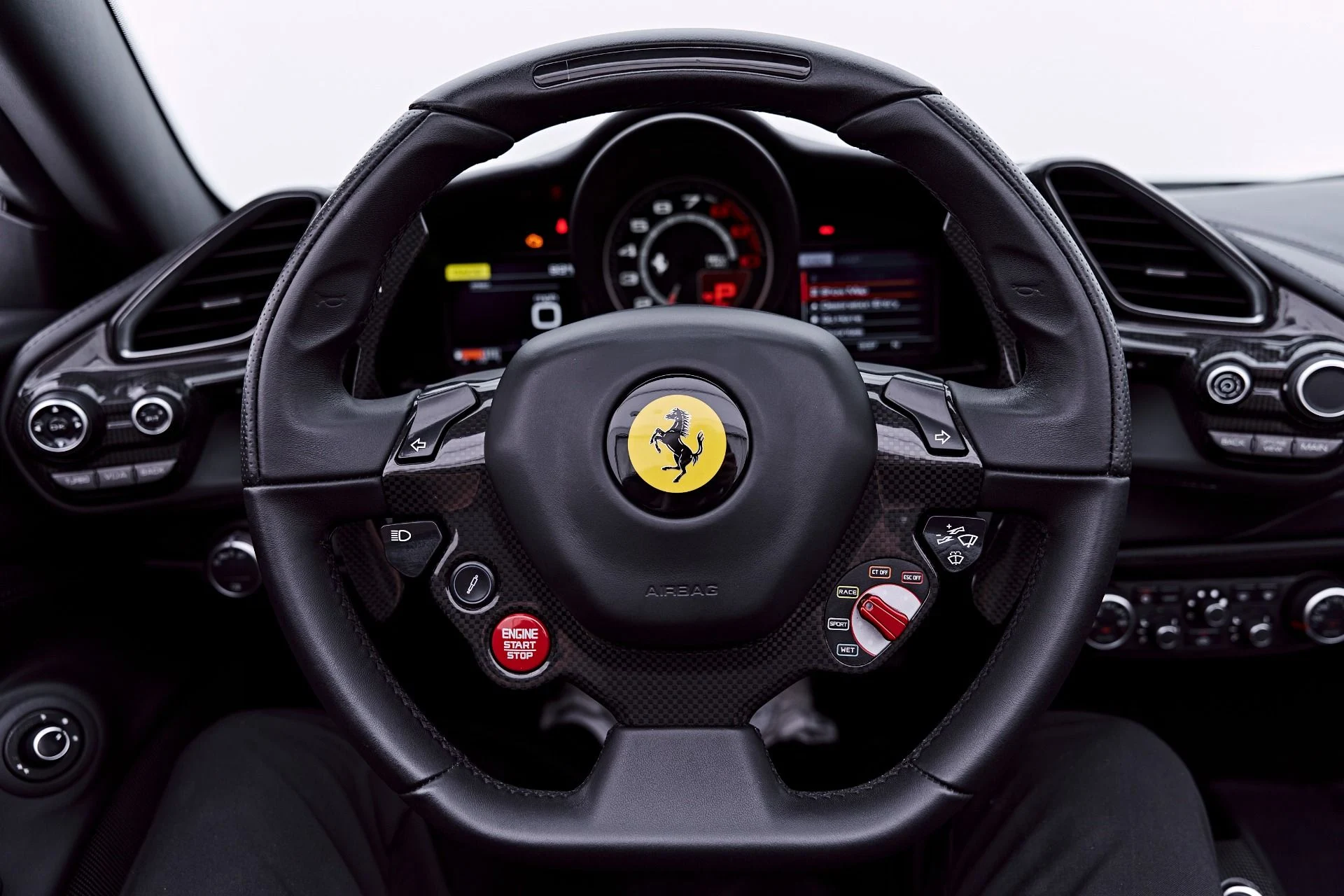 mph063_3614071375_Used_2019_Ferrari_488_Spider_Base_1782196575_9ed7ecdfee