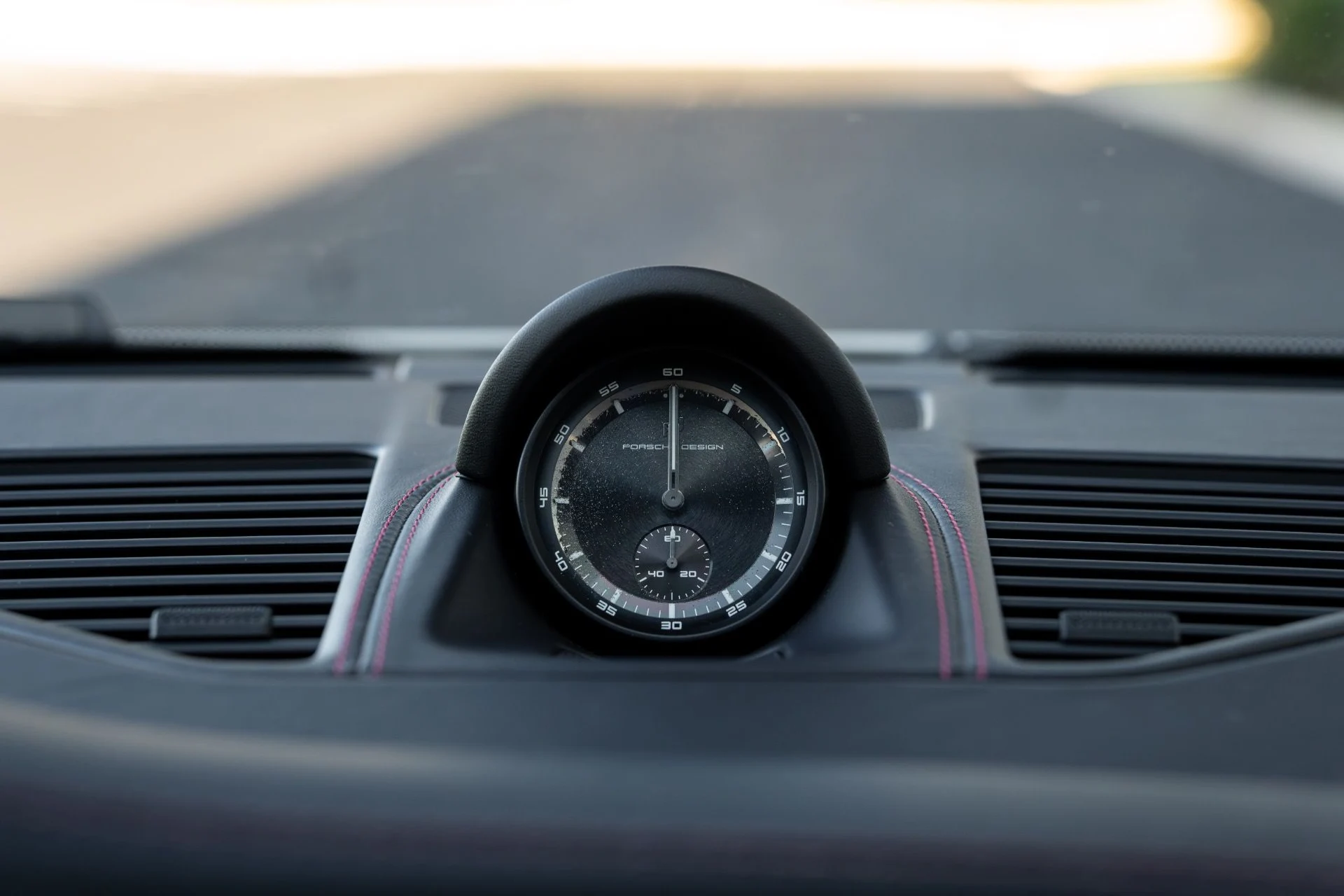 mph063_3620689028_Used_2022_Porsche_911_Turbo_S_1770440104_ee6a9e9233