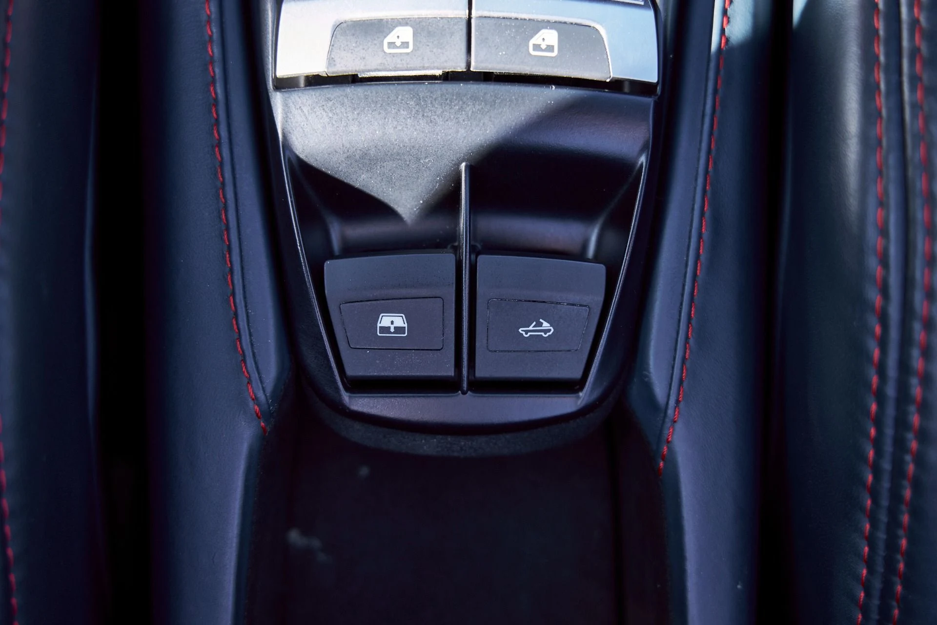 mph063_3645409408_Used_2019_Ferrari_488_Spider_Base_1769555101_d2371fd752