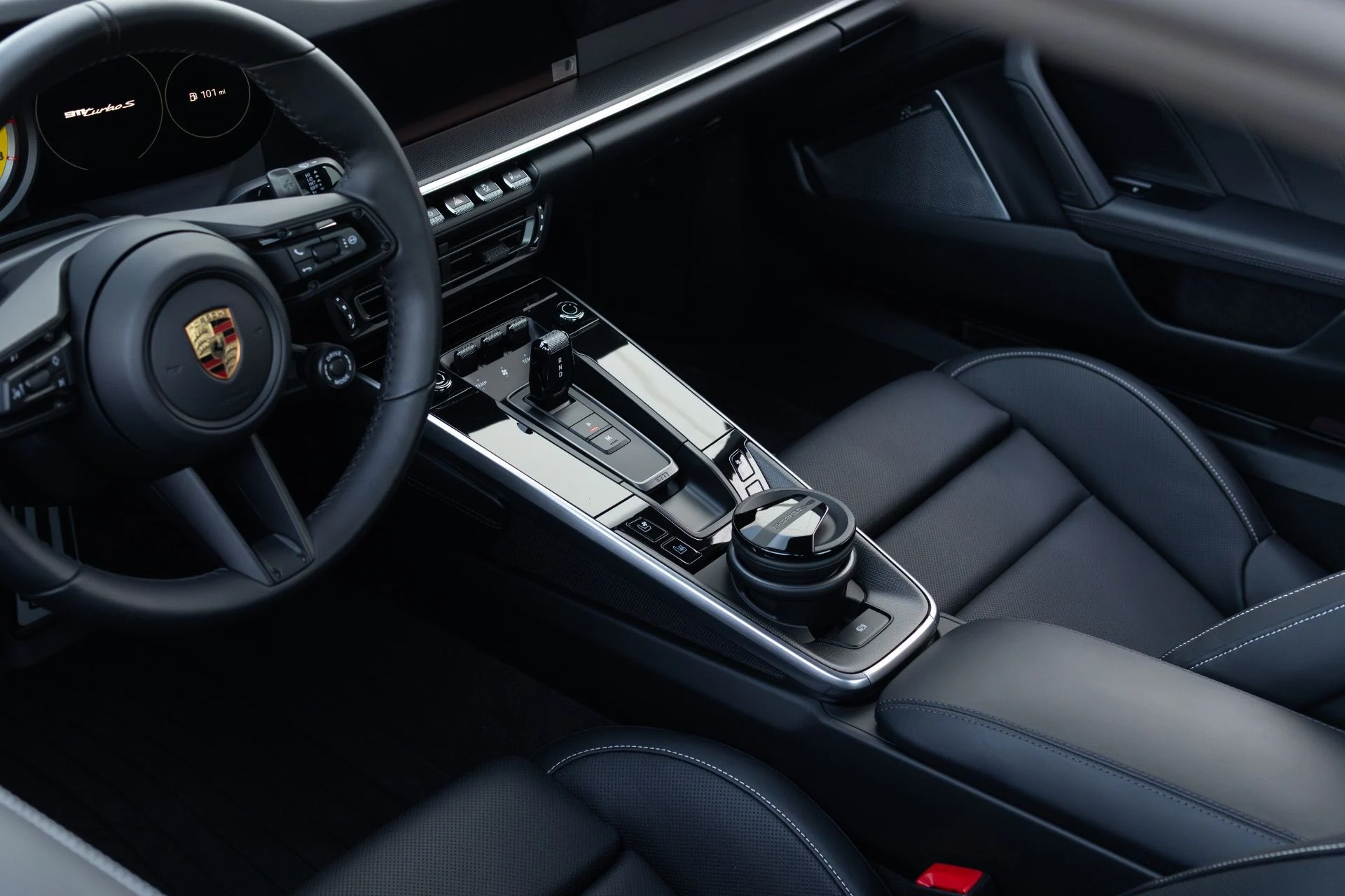 mph063_365101444_Used_2025_Porsche_911_Turbo_S_1770437451_6fb7143b88