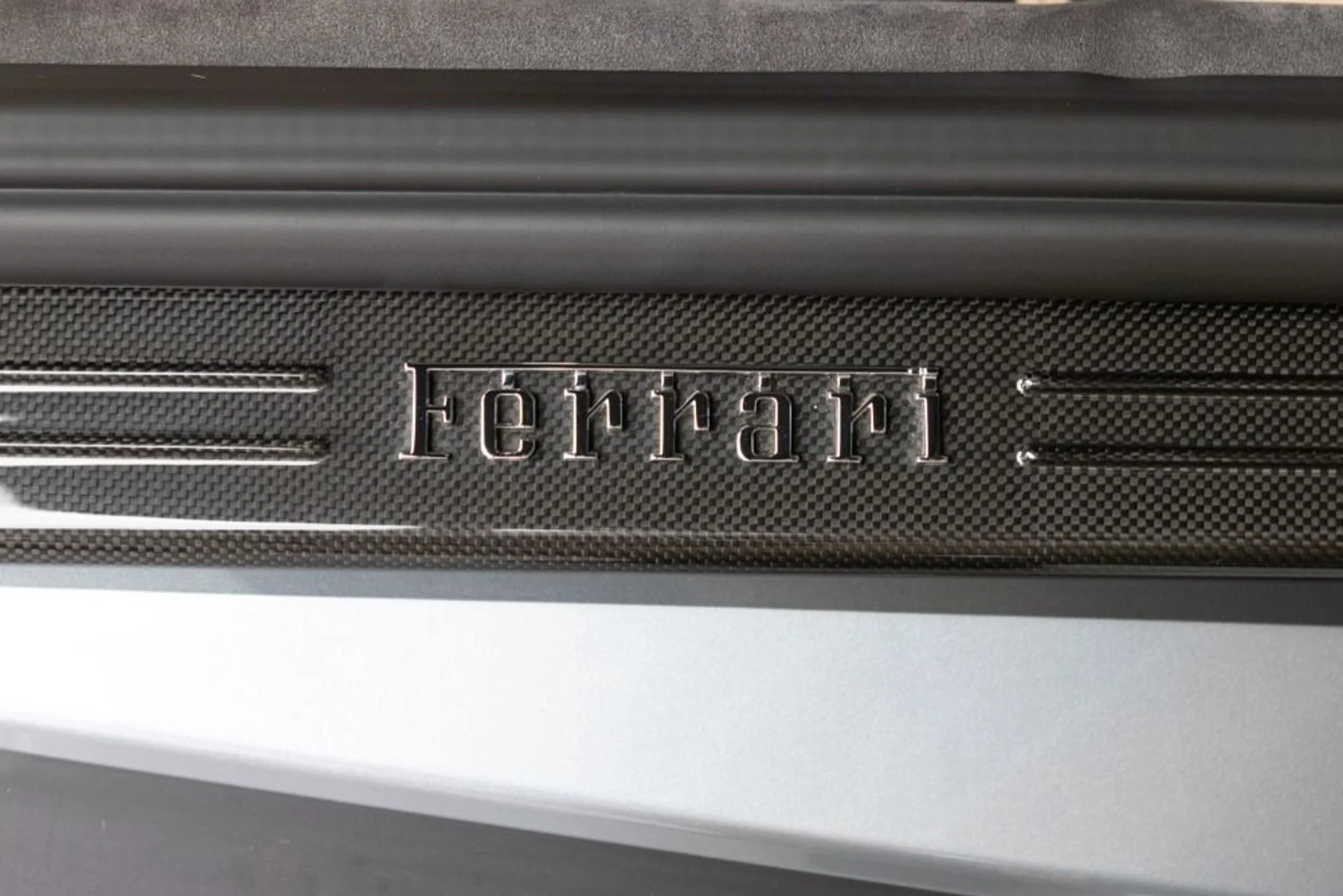 mph063_3651935092_Used_2019_Ferrari_Portofino_f37a74c257