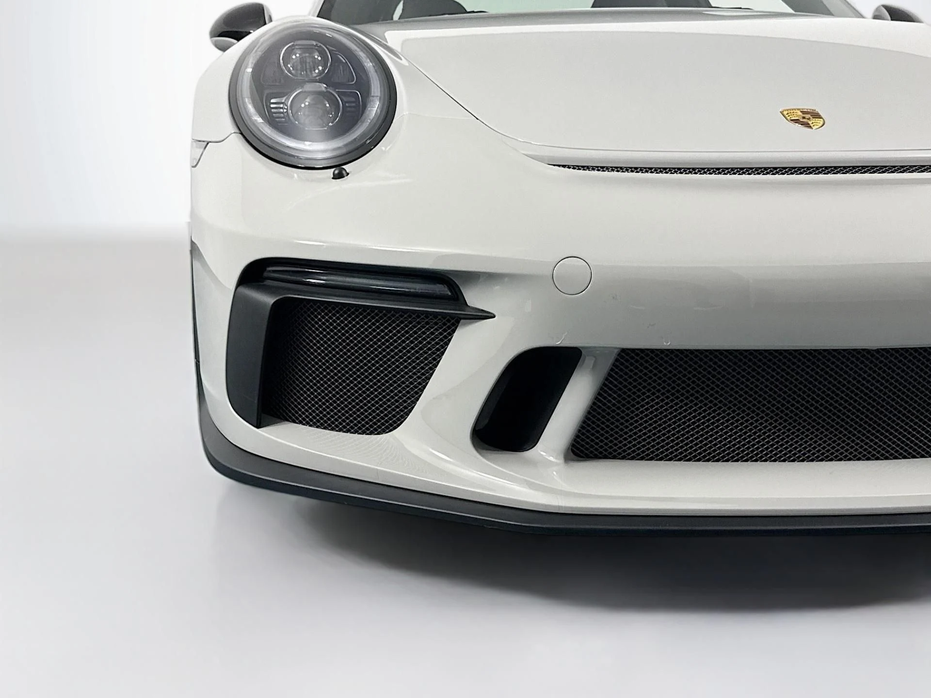 mph063_37061145_Used_2018_Porsche_911_GT_3_1787596716_add4137c5f