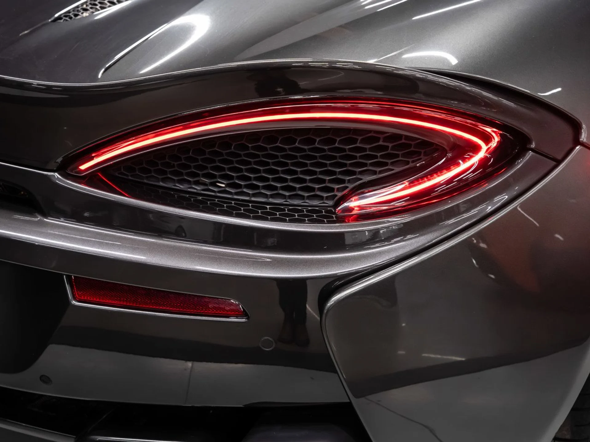 mph063_3710135162_mclaren_570s_2018_60187aec70