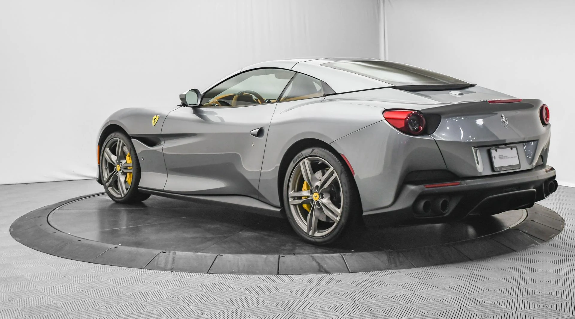 mph063_3723770182_Used_2021_Ferrari_Portofino_1754553982_b1b52057f0