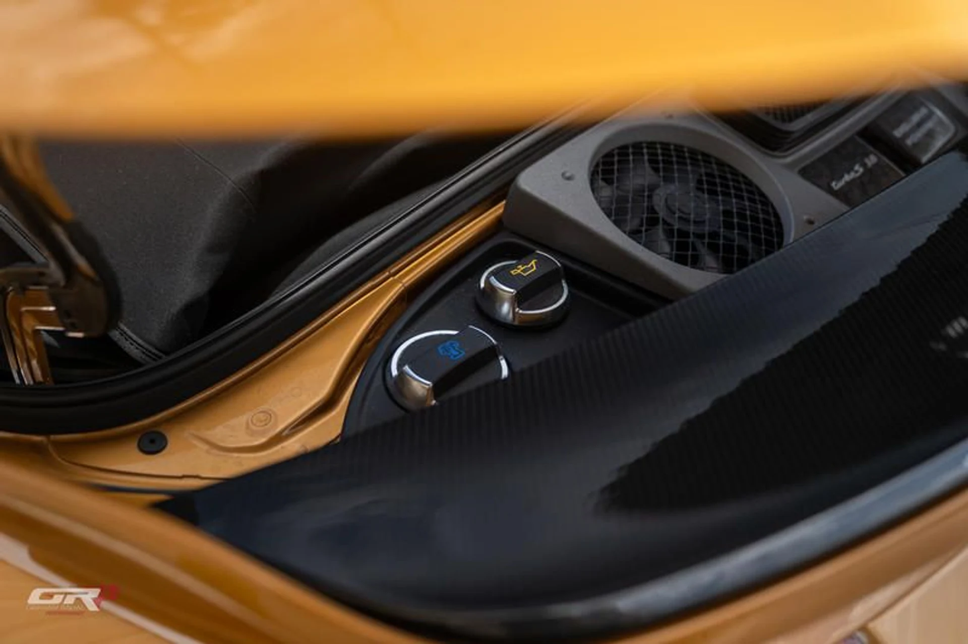 mph063_3746119735_D9684_A1_E_0_F56_49_C4_9_C43_9_EEE_451_ABE_4_A_82c03b2cc6