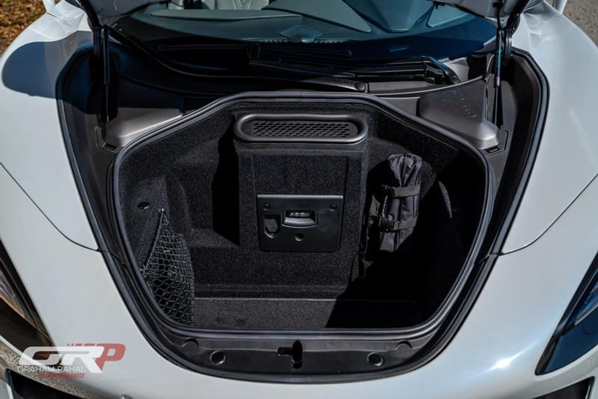 mph063_3825811815_EEC_4_B7_C0_C219_4661_A874_15_B2_F5_D5_BBA_3_c8cd331f2f