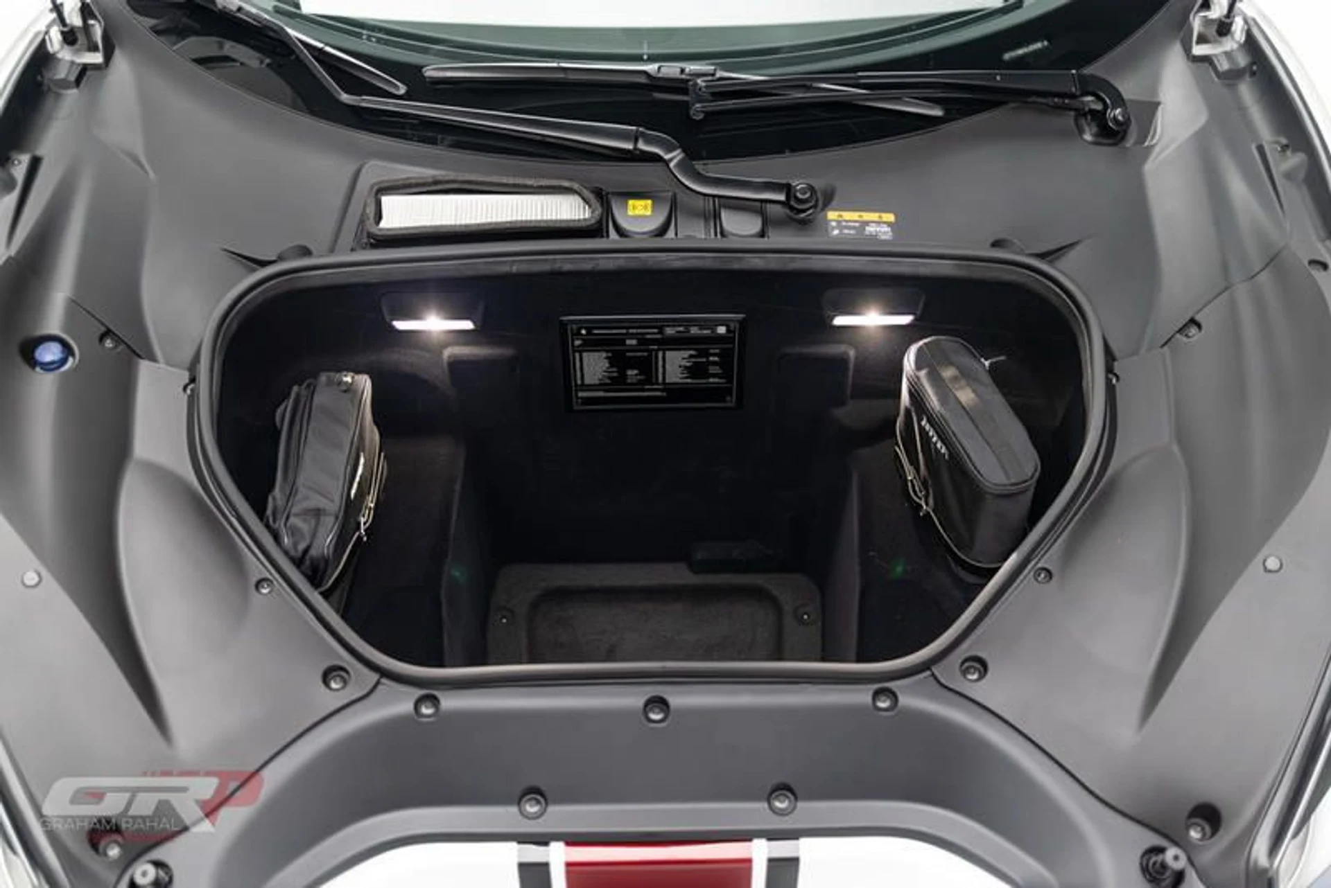 mph063_384208859_E884_DC_97_217_A_4_DA_5_9_C20_BB_64_F06_C6_E90_8d5ab338bc