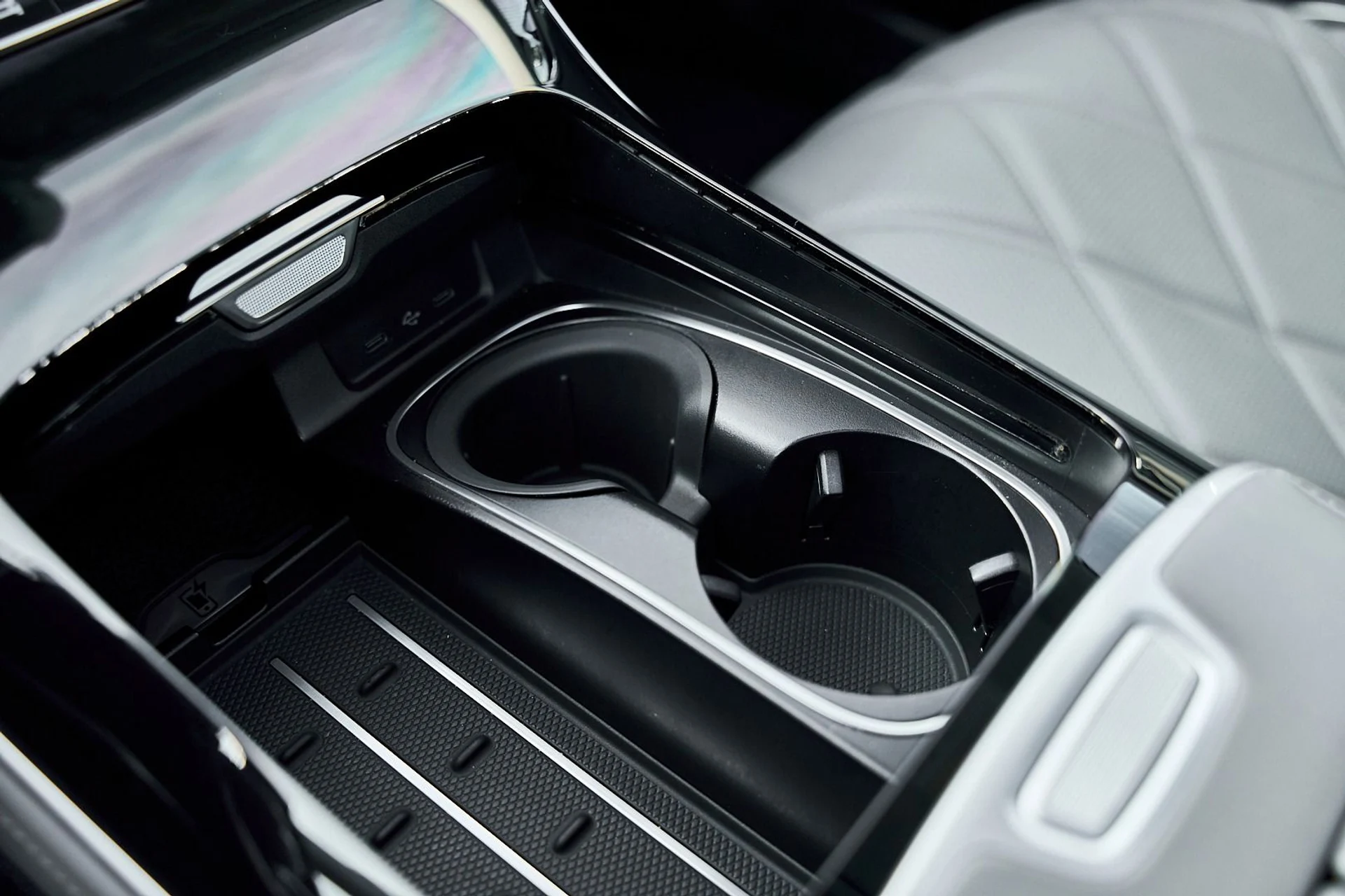 mph063_384800622_Used_2021_Mercedes_Benz_S_Class_Maybach_S_580_1771643120_24f899916d