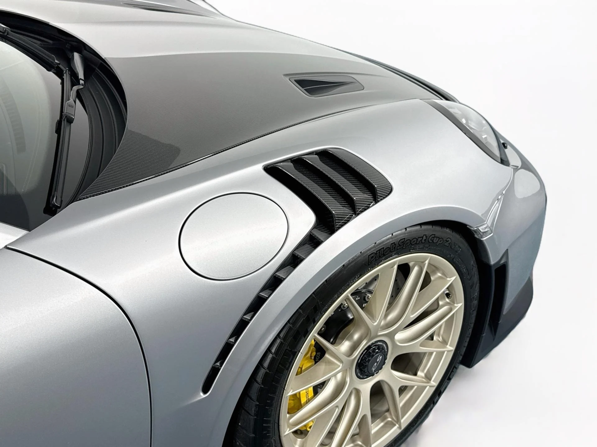 mph063_386844177_Used_2018_Porsche_911_GT_2_RS_1785871808_6f6e9819e4