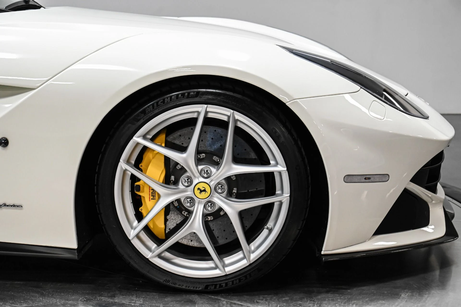 mph063_3918075751_Used_2015_Ferrari_F12_Berlinetta_1770858306_e45cb69274