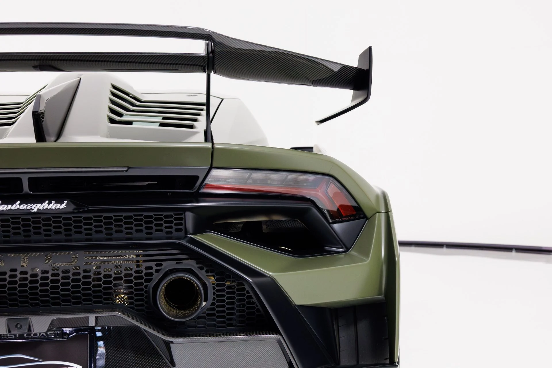 mph063_4027483523_Used_2022_Lamborghini_Huracan_STO_1770056132_4e4319c7f6