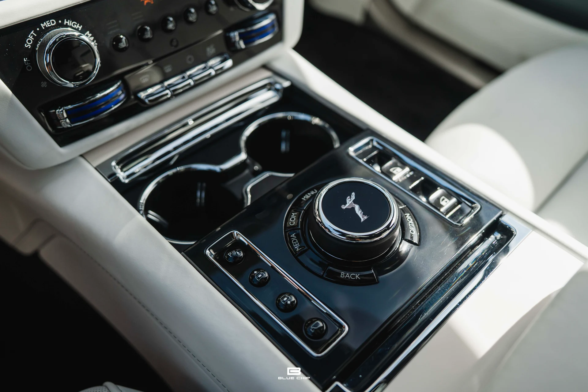 mph063_4037405581_688b8112c88dd1490829bf4e_DSC_09526_e527f54925