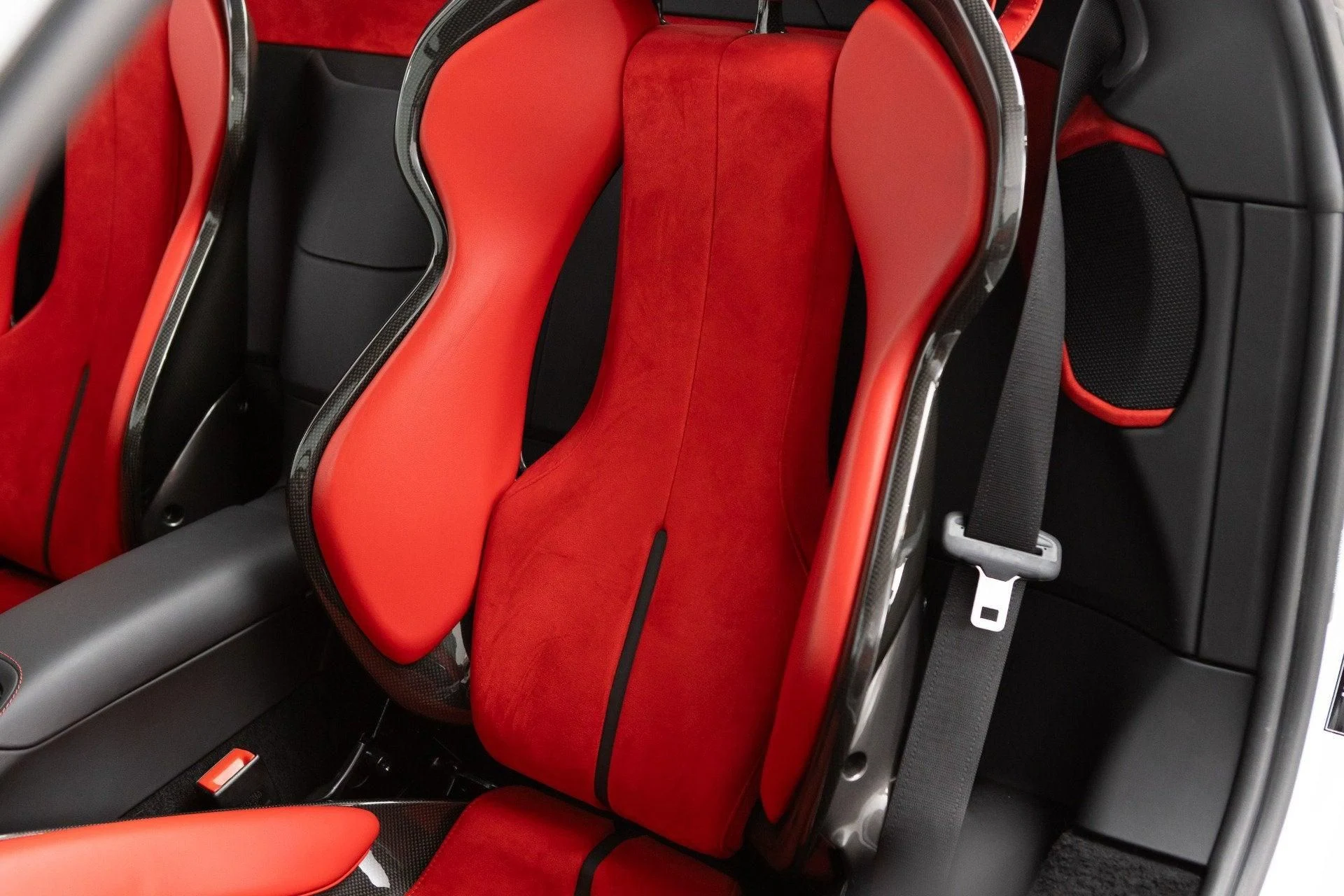 mph063_4042874982_Used_2022_Ferrari_SF_90_Spider_1777382780_c604059e51