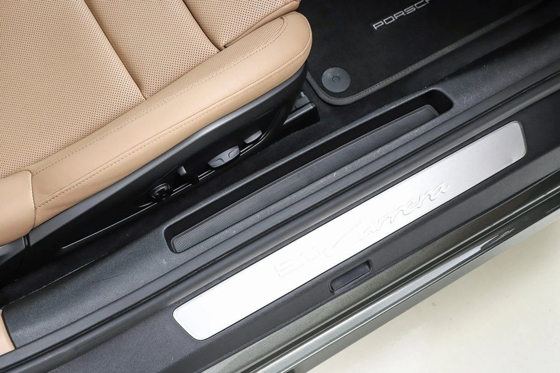 mph063_40598435_6c2fb211f04b2676fc29fcde5ebbdb20x_b84438cb9d