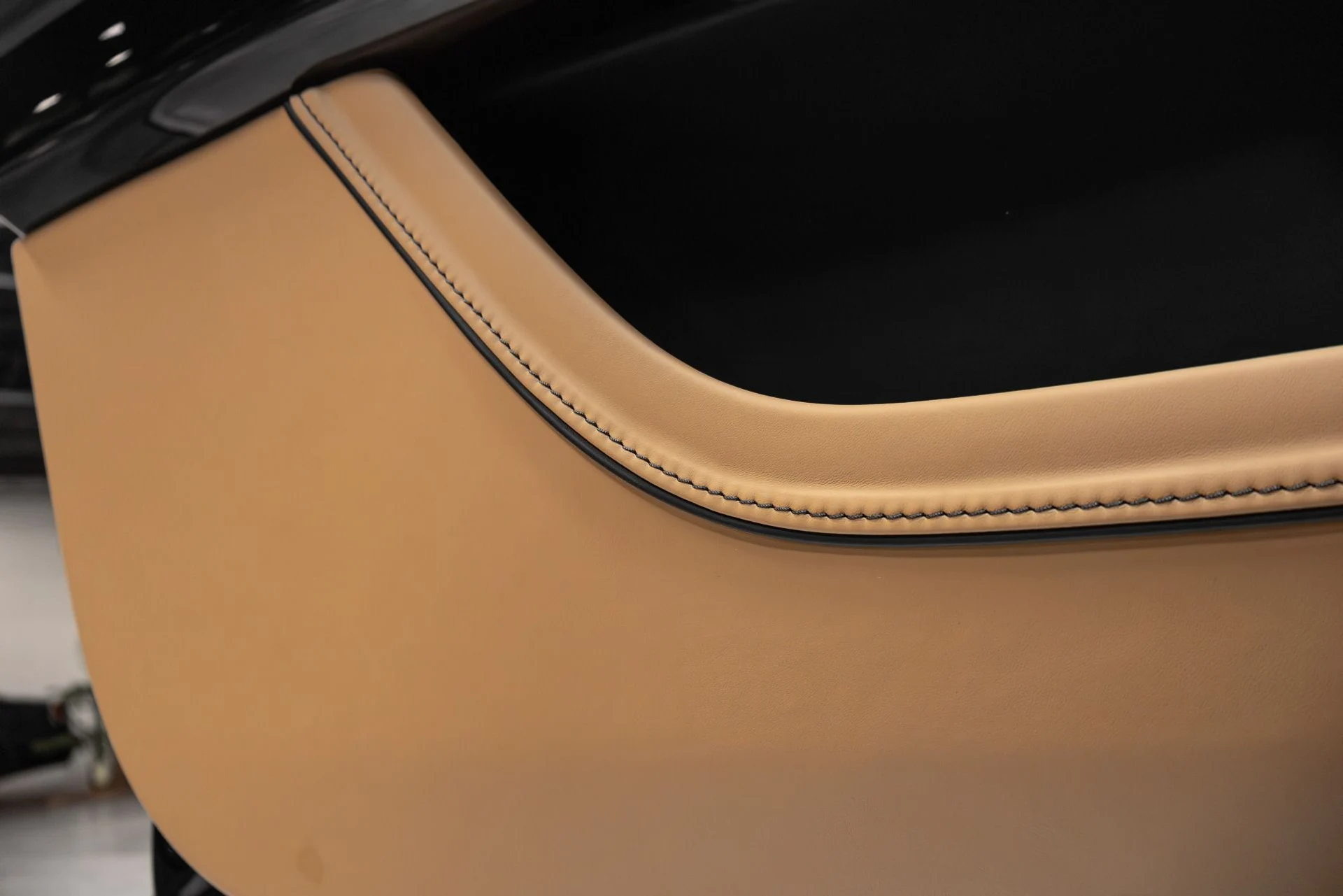 mph063_4087940755_Used_2022_Rolls_Royce_Ghost_1767138760_0f24c80689