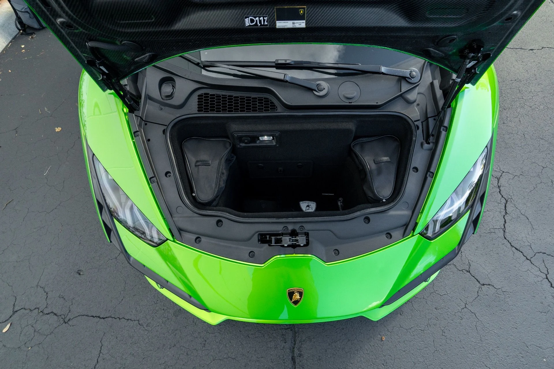 mph063_4120571721_Used_2023_Lamborghini_Huracan_Tecnica_1761058582_d338328f0f