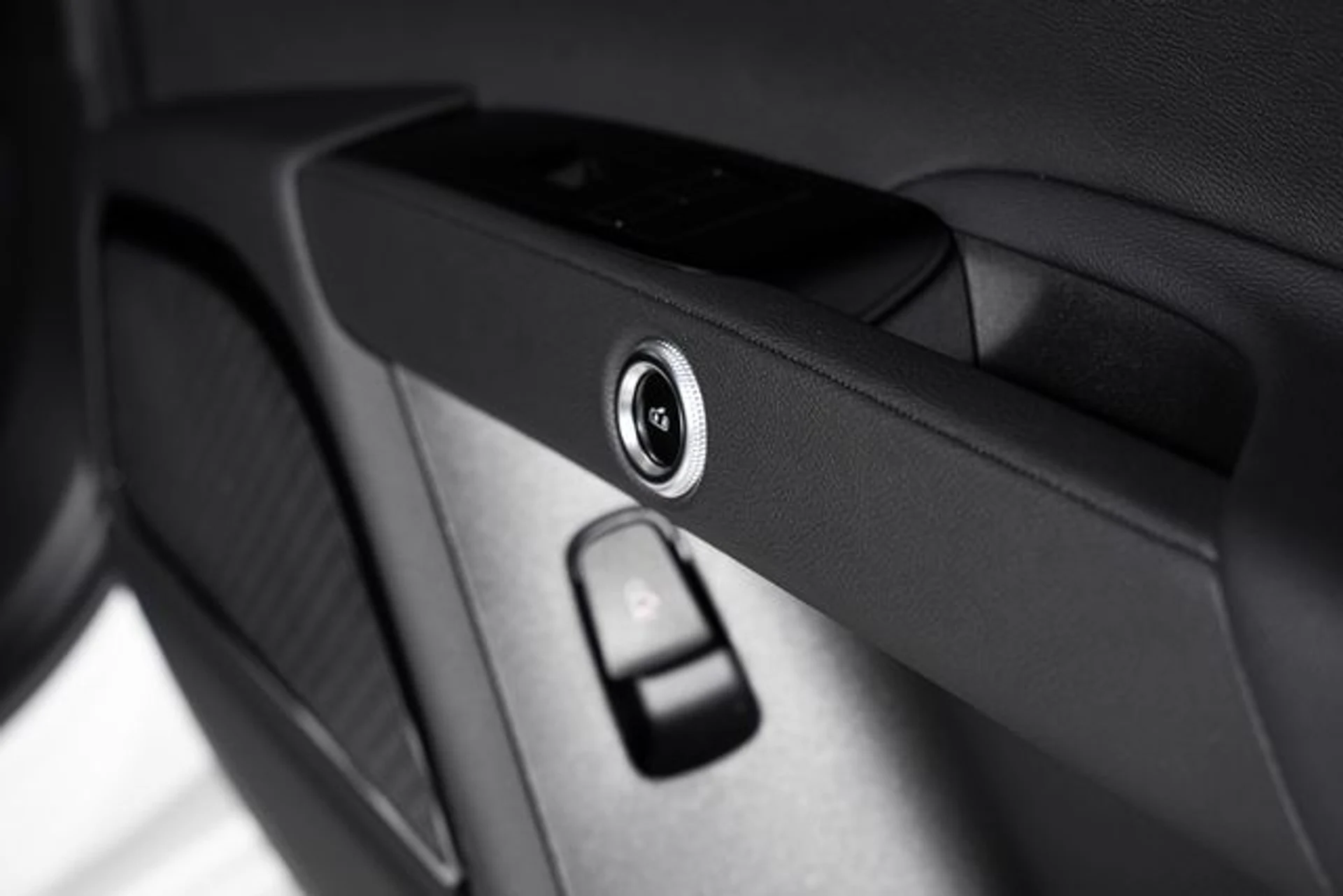 mph063_4136362595_2d8b28b5e2d0b84a1d8d444200a618e0x_06ba19e497