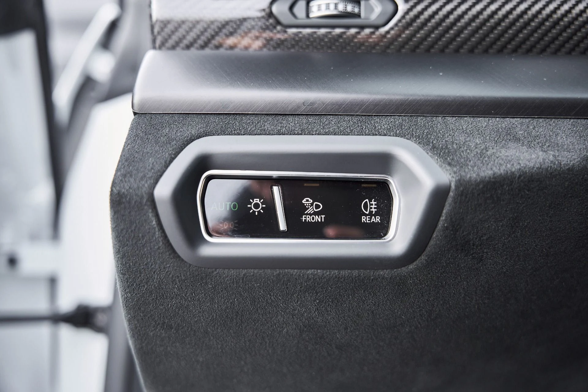 mph063_4171536546_Used_2024_Lamborghini_Urus_Performante_1768001203_d1bb97394b