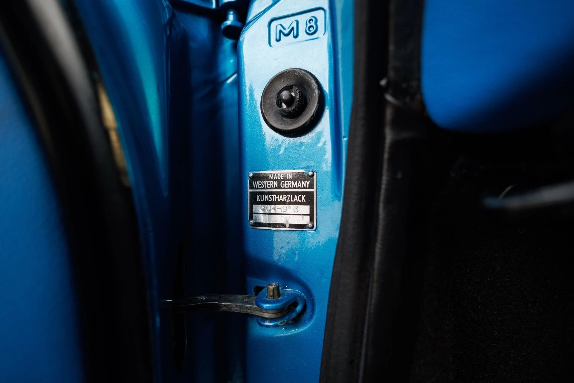 mph063_4258030451_e8a2349243f5c7f8051656dd3761f155x_bd8d1b06ee