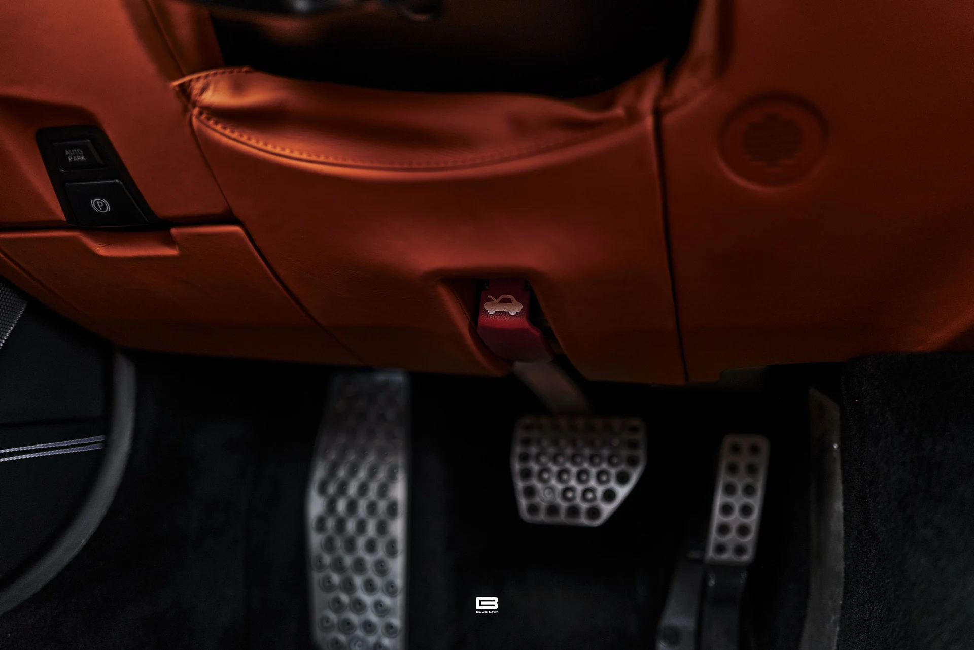 mph063_4259835409_69e2a49b9233480a63600120_L1220597_968f00c40a