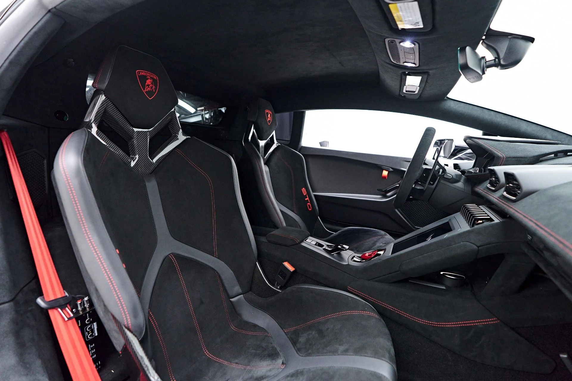 mph063_4260800098_Used_2023_Lamborghini_Huracan_STO_Base_1754673404_79ad5c9bdd