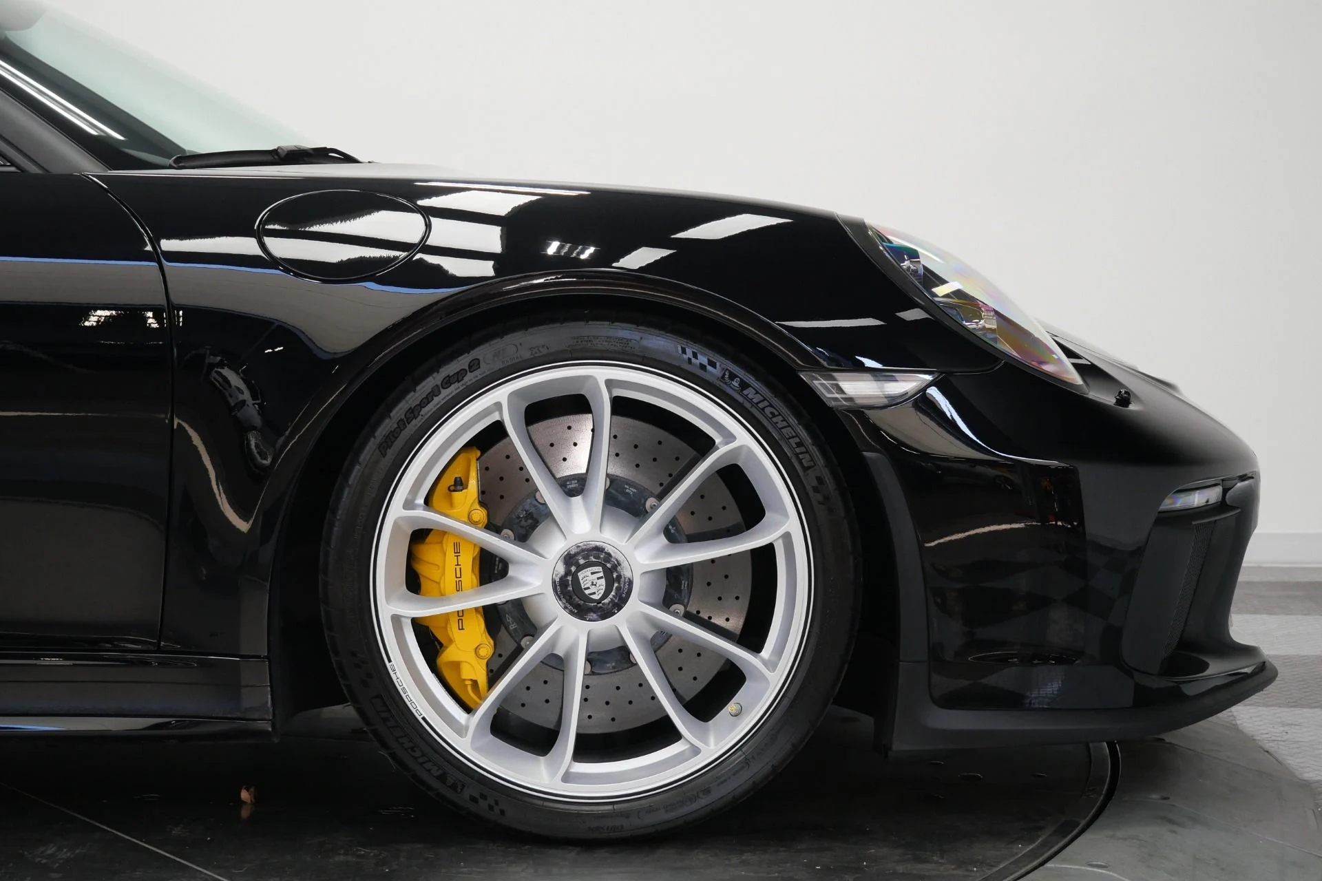 mph063_447538135_Used_2019_Porsche_911_Speedster_1715_of_Only_1948_Built_6_Speed_Manual_1779827774_0a9325427a