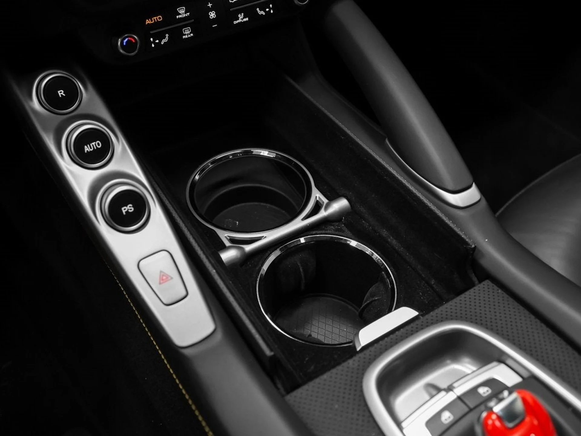 mph063_454496318_64_5b57c784b4