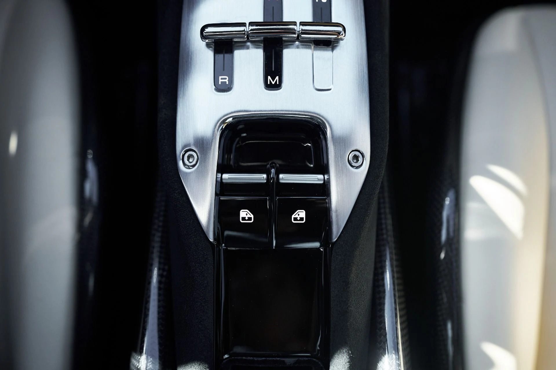 mph063_534692487_Used_2022_Ferrari_SF_90_Stradale_Base_1760227024_d27a6dad57