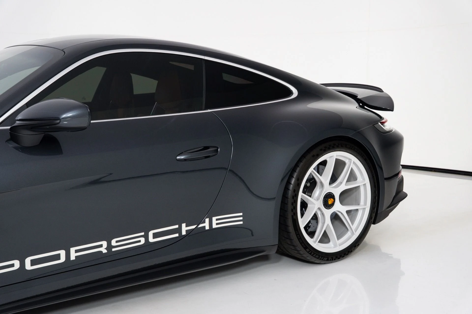 mph063_569478242_Used_2024_Porsche_911_ST_1791913210_e165530f57