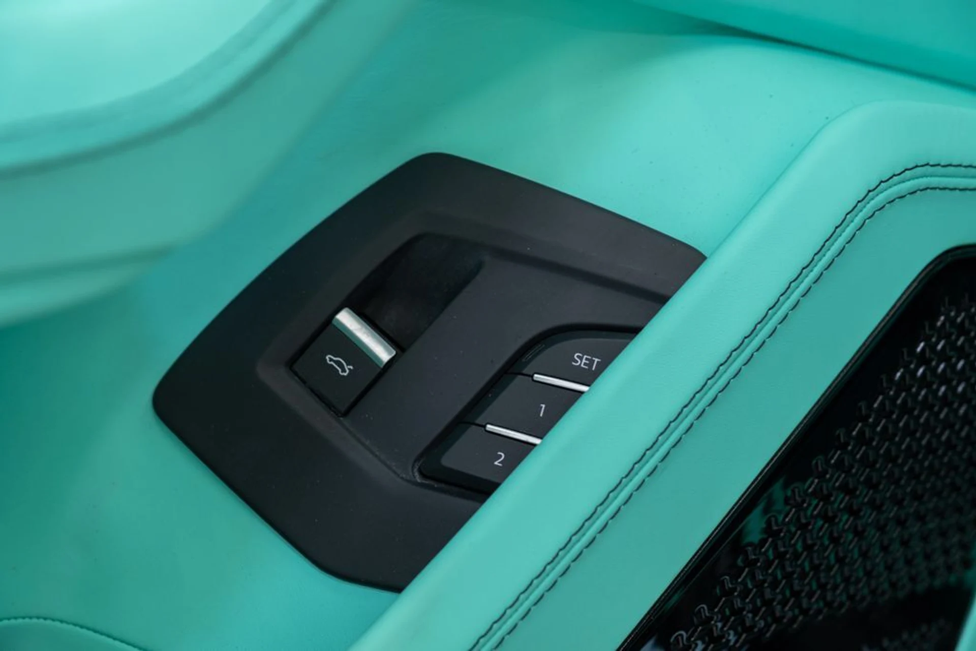 mph063_607554888_aa4f0ca0ecaf5f5f40fe5e3b8e7623ca_94bccb0196