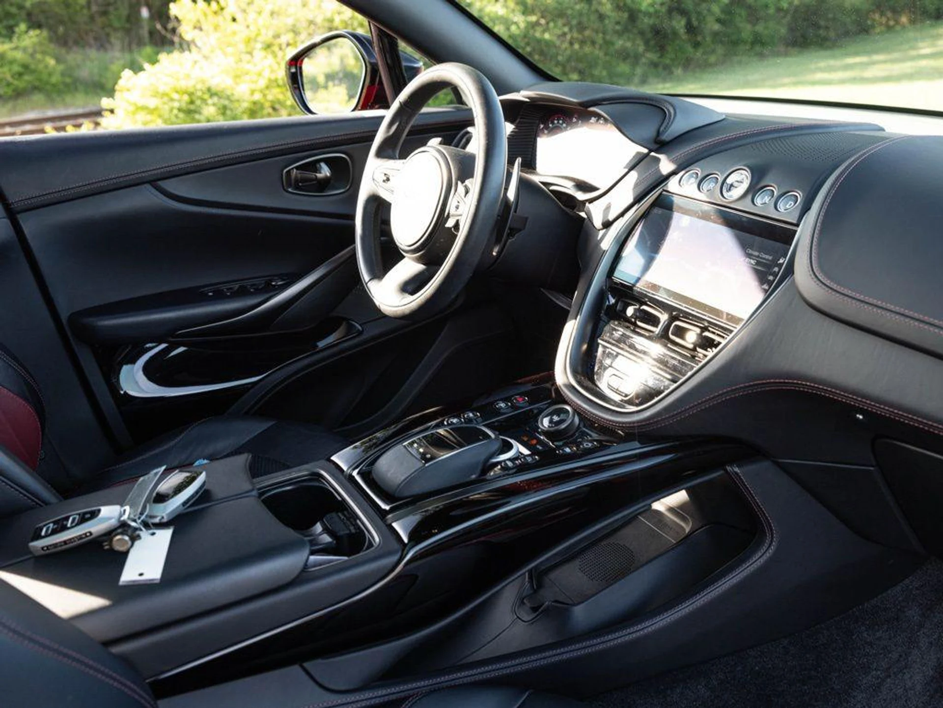 mph063_628184314_507797819_69e1053d0851751bfabf9bc3_6242db4b28