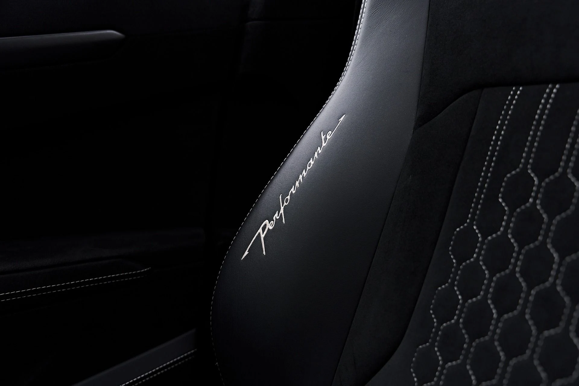 mph063_683082084_Used_2023_Lamborghini_Urus_Performante_1788571223_c43bd807f5