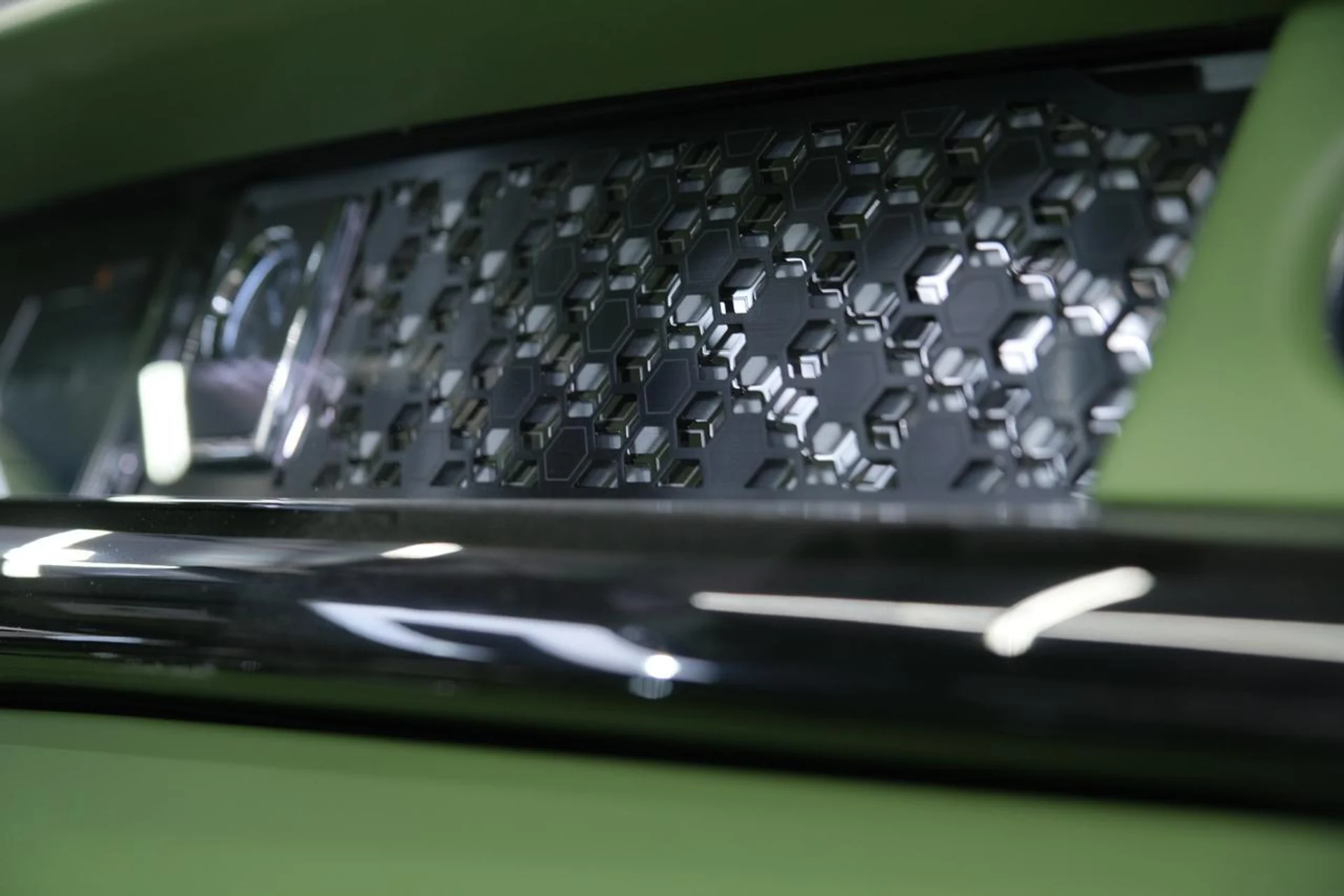 mph063_683749182_89f9445e3c4729fedc3c5a7fb09f0d5f_f33590e64c