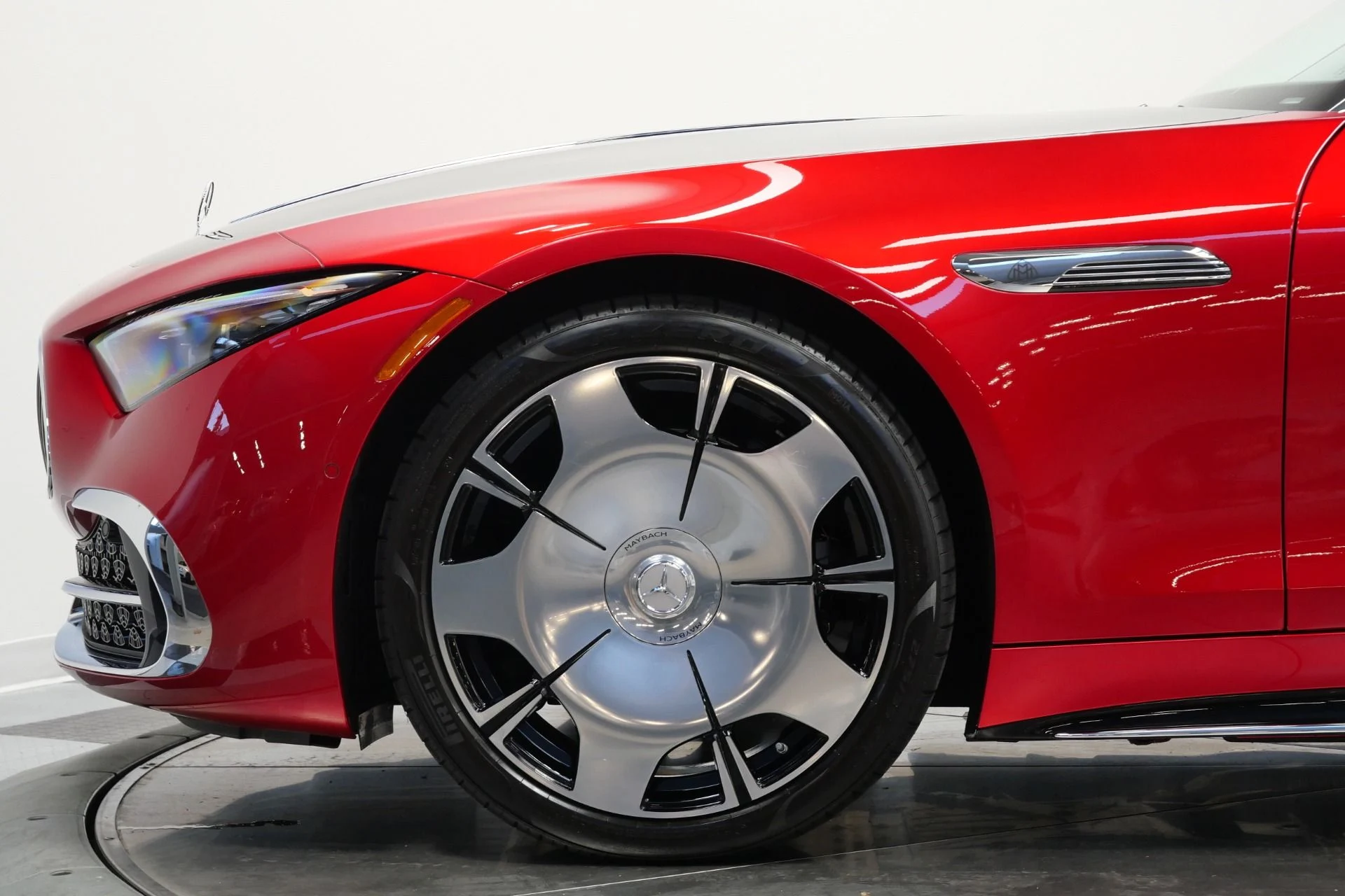 mph063_749165580_Used_2026_Mercedes_Benz_Maybach_SL_680_Monogram_Series_As_New_Condition_1767976694_e15f40ba8f