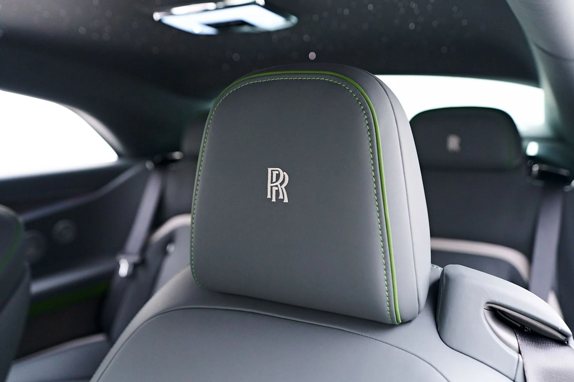 mph063_823490562_Used_2024_Rolls_Royce_Spectre_1741399260_5455e109d7