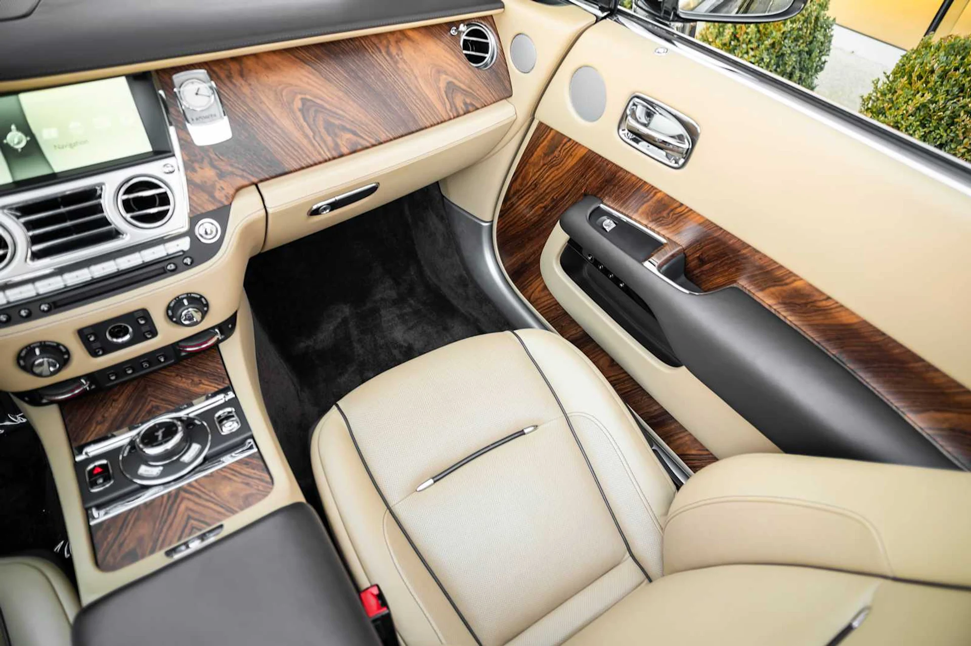 mph063_838315568_c50bbb2d324ba254061c630a365e3a24x_41e5052dee