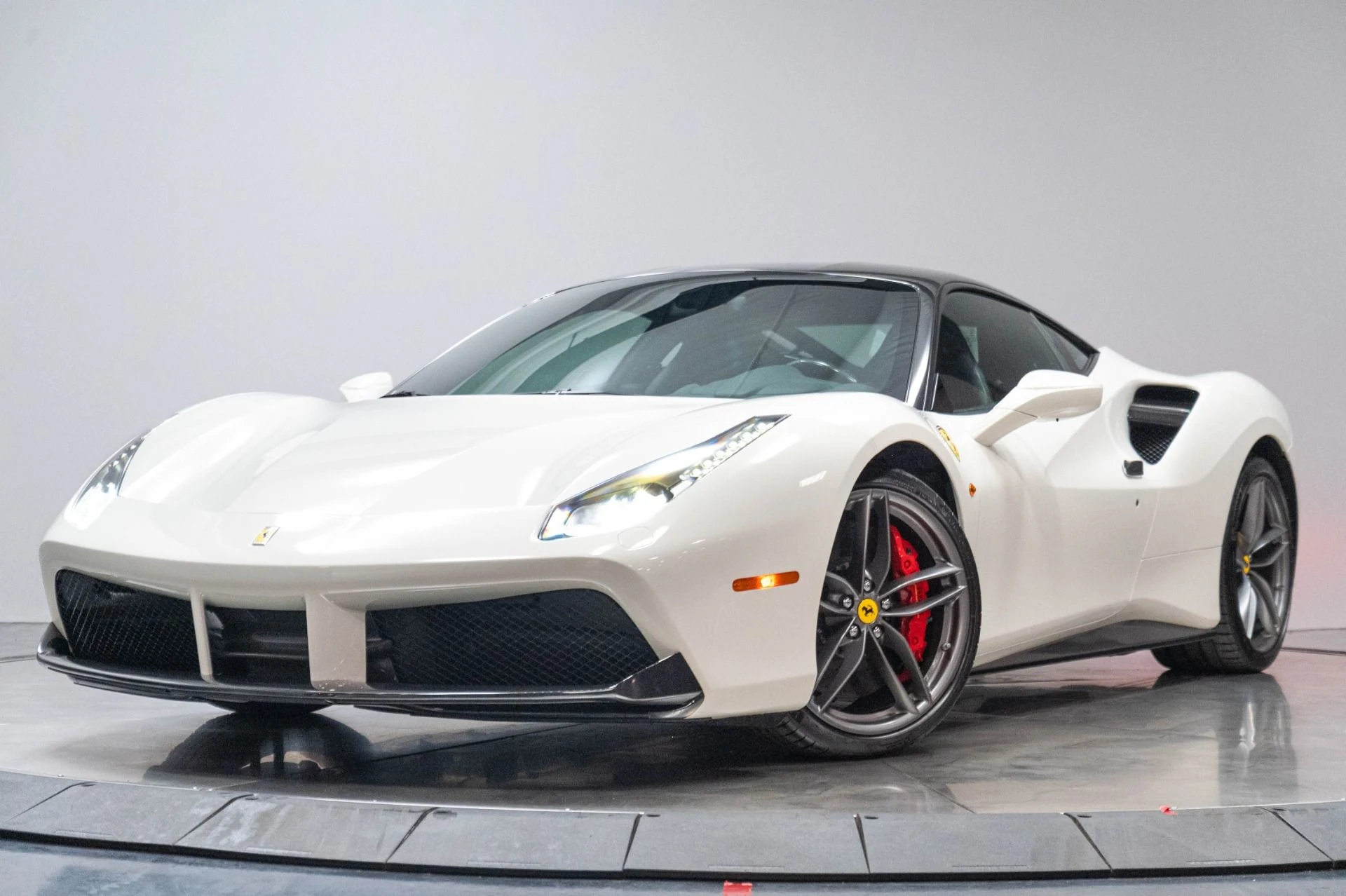 mph063_890426794_Used_2016_Ferrari_488_GTB_1783364288_02c5be7cf1