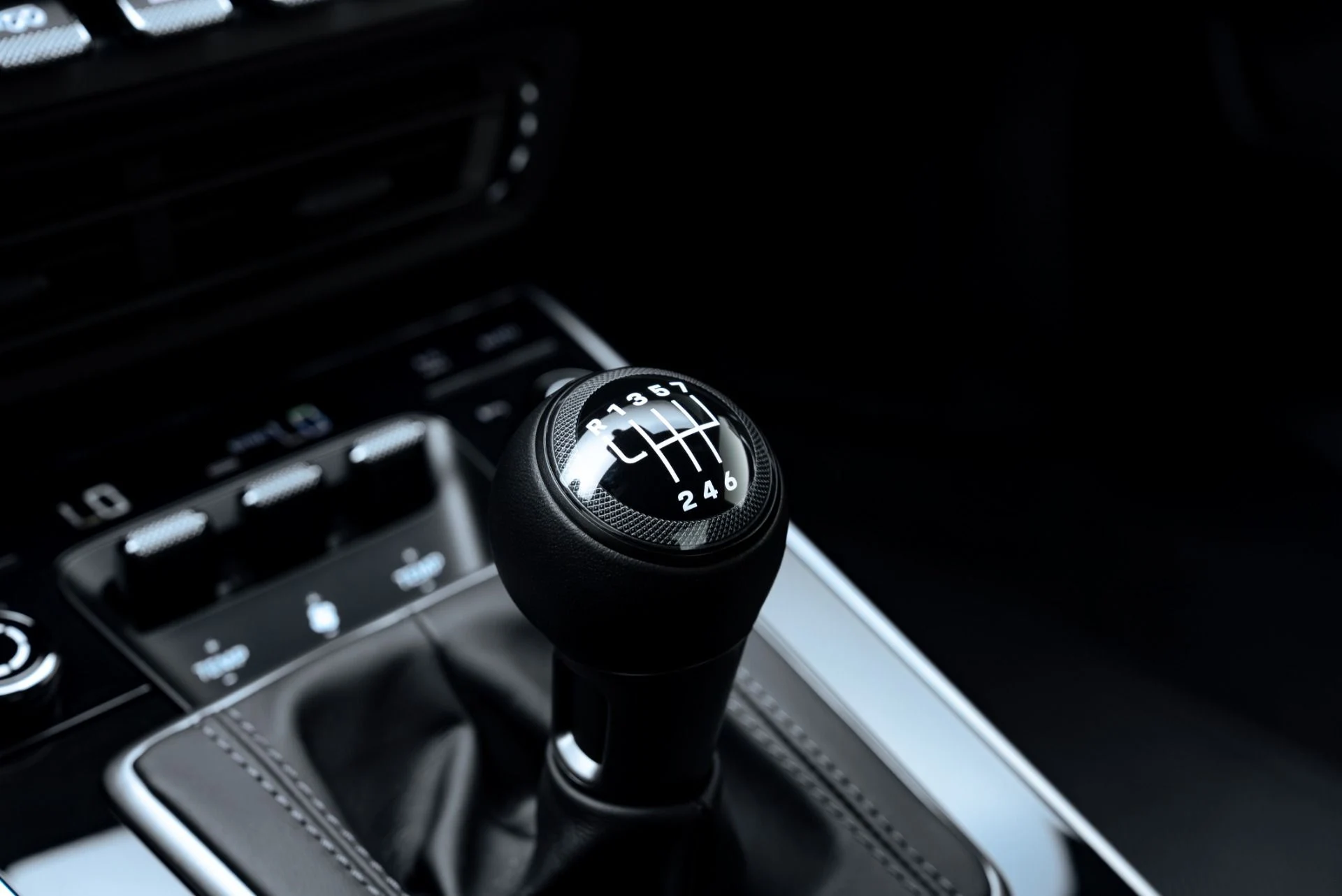 mph063_948539471_Used_2023_Porsche_911_Sport_Classic_1776441930_6224c6f643