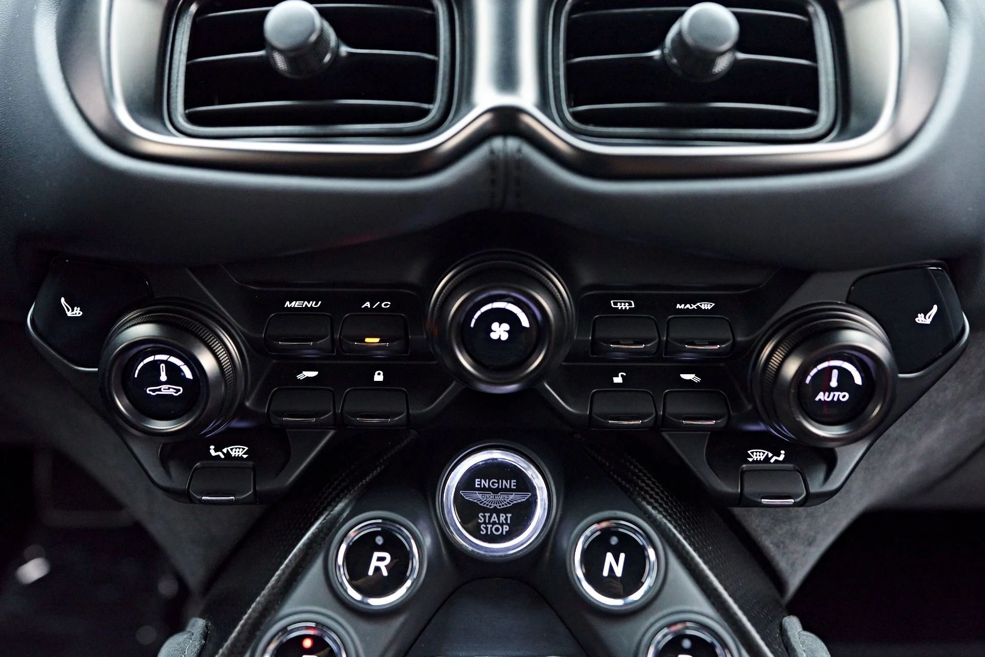 mph063_96270143_Used_2022_Aston_Martin_Vantage_F1_Edition_1756259692_b86835c785