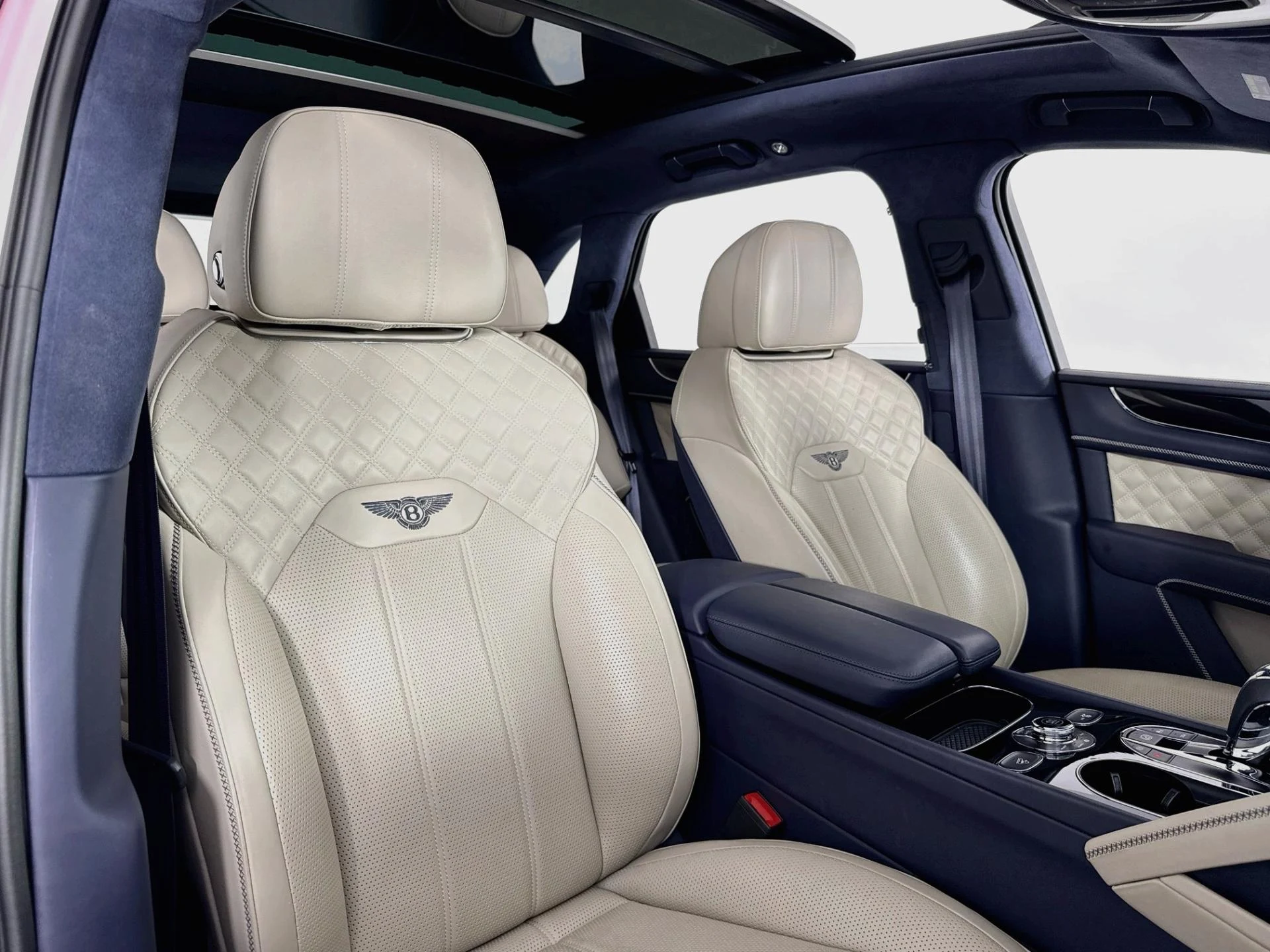 mph063_965192930_Used_2023_Bentley_Bentayga_Azure_V8_1789145848_603a104f8e
