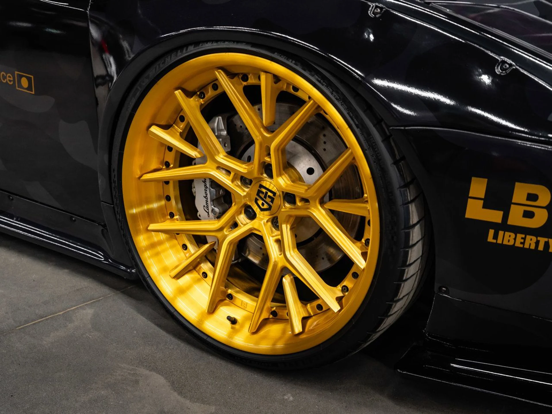 mph063_979330041_lamborghini_gallardo_2007_f156ee9906