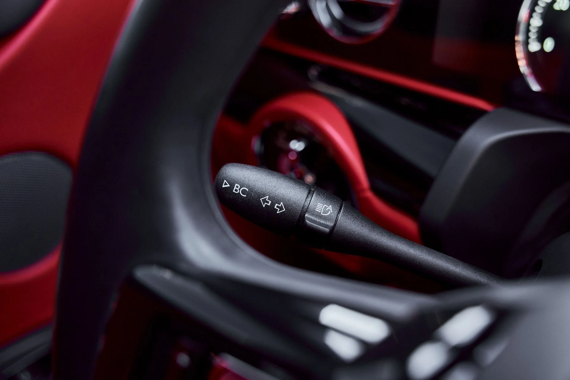 mph064_1078865191_Used_2022_Rolls_Royce_Ghost_Base_1772766089_d19008945c