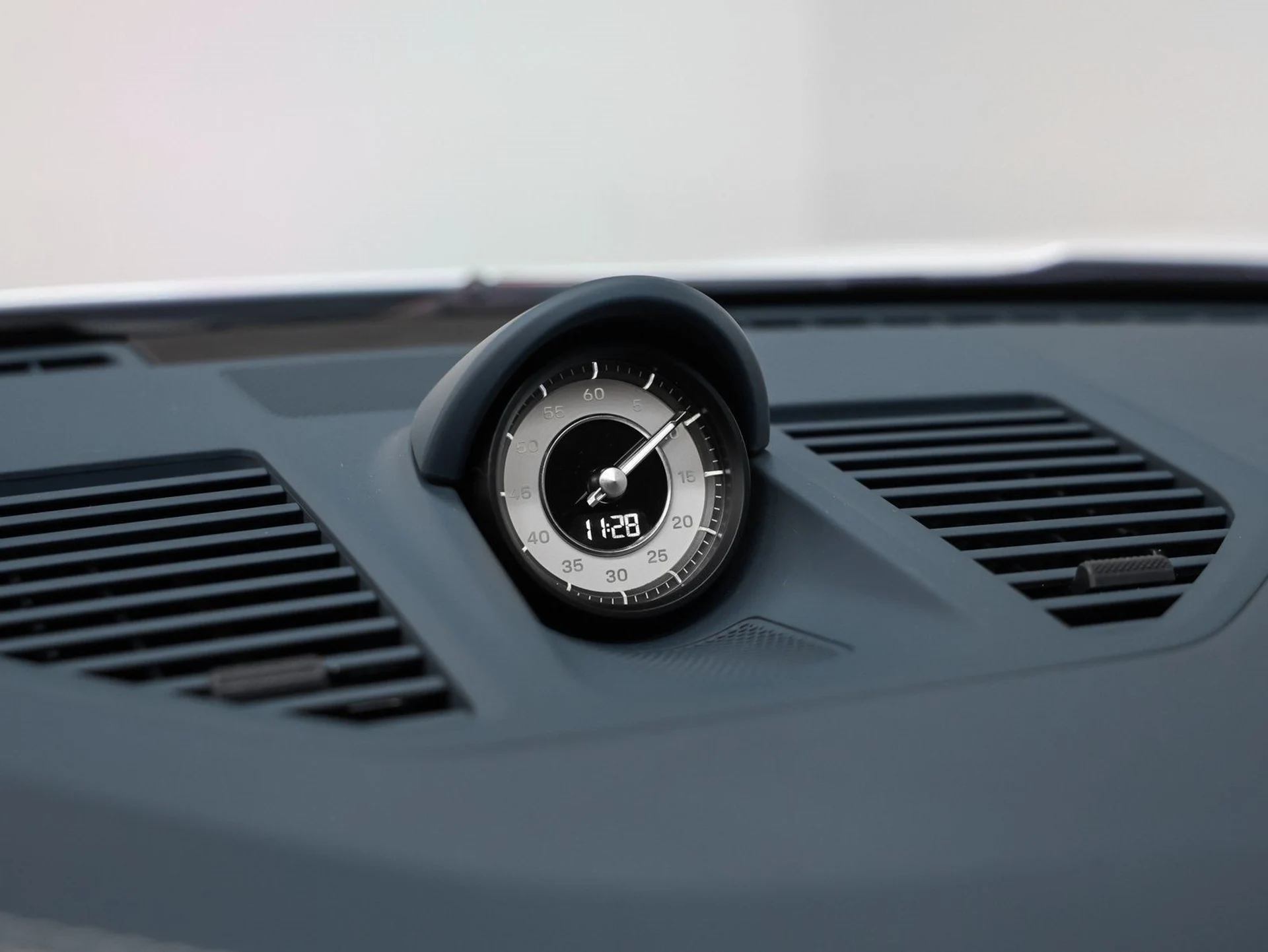 mph064_1083590932_65_2815bbc2c7